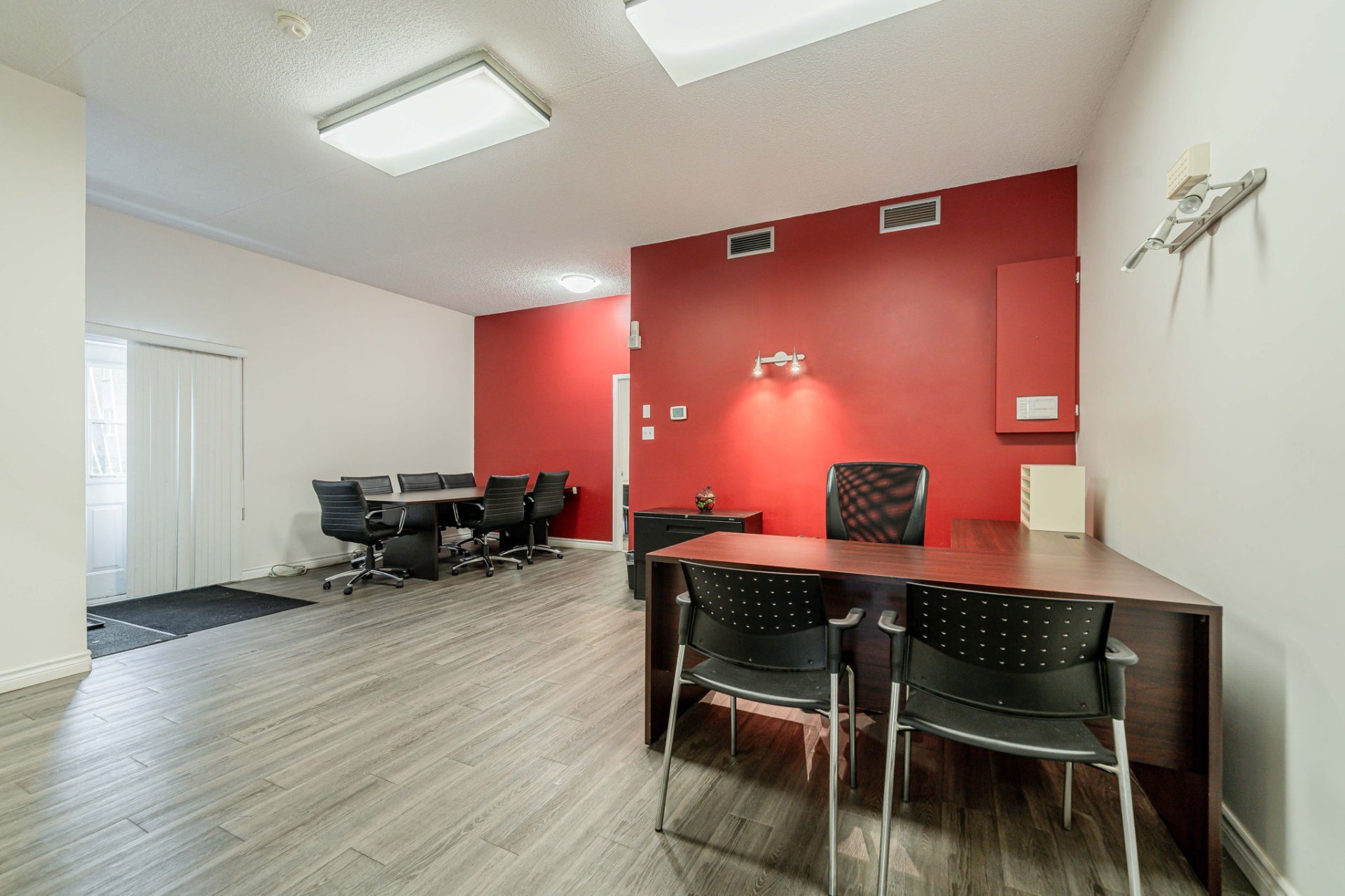 Photo - Office