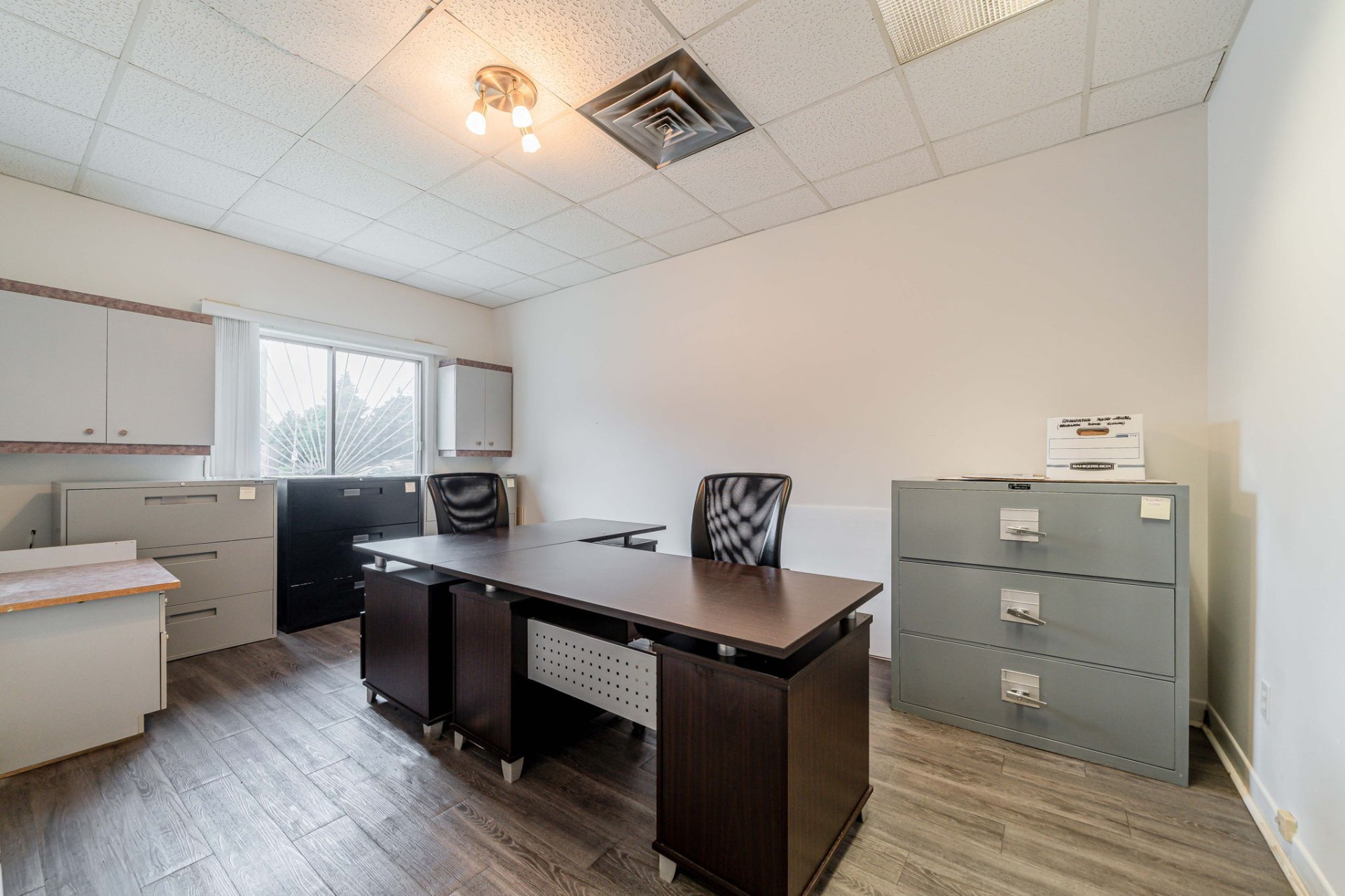 Photo - Office