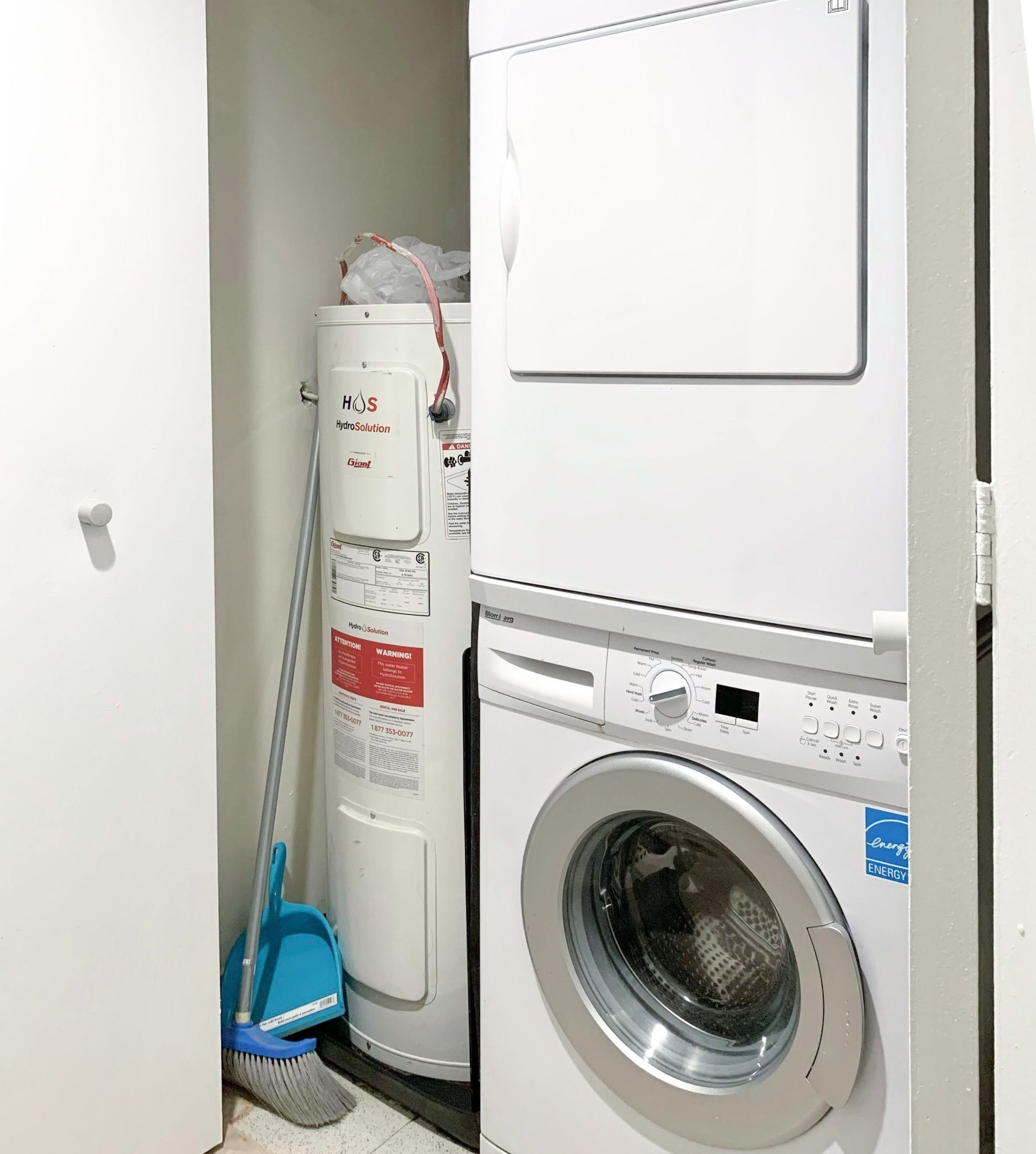 Photo - Laundry room