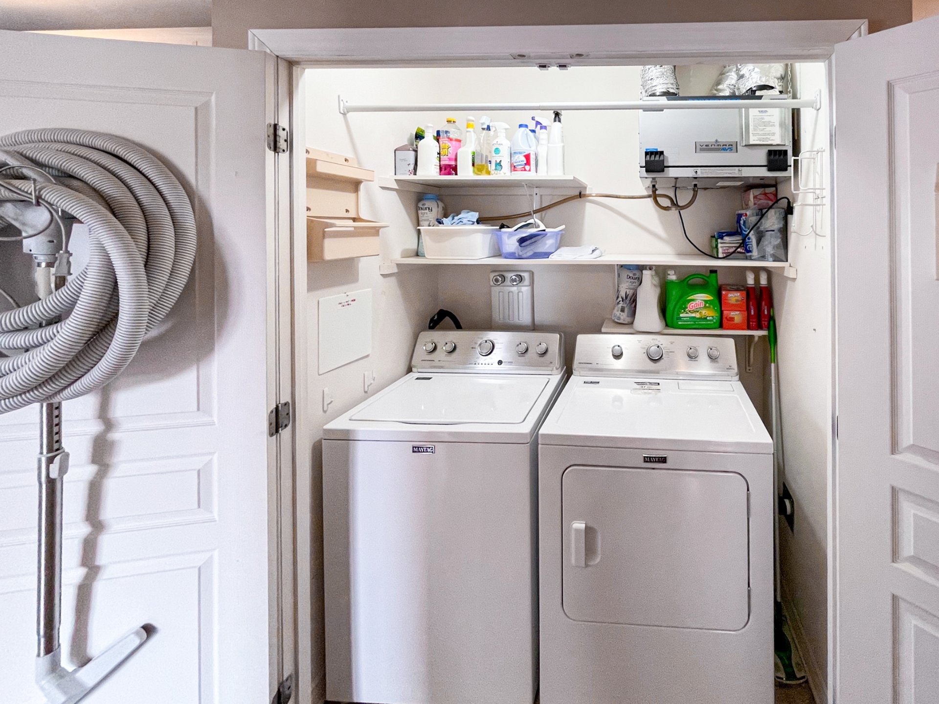 Photo - Laundry room