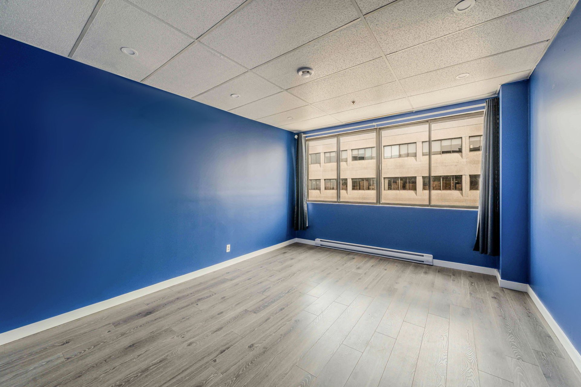 Photo - Office