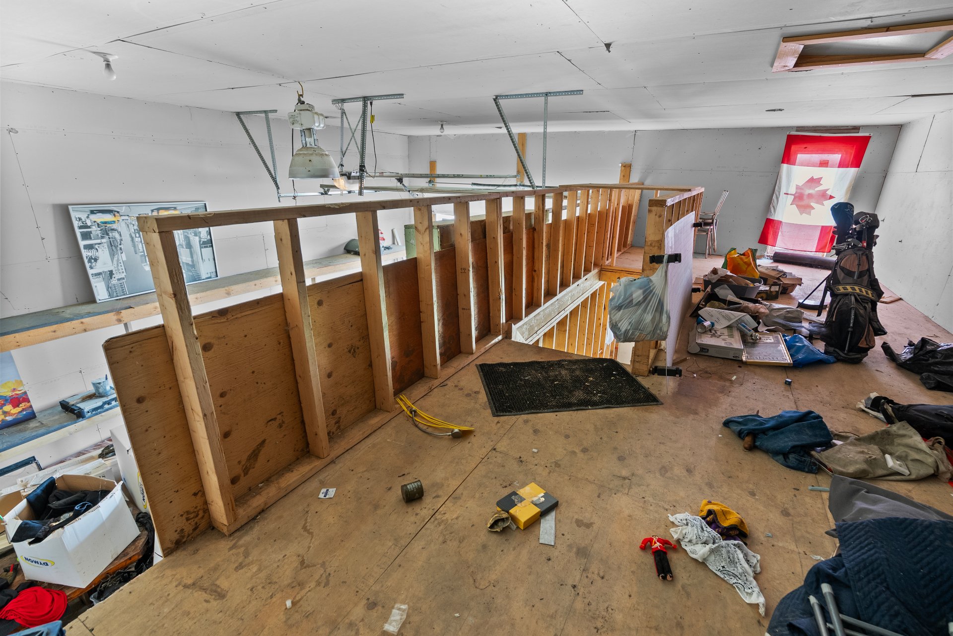 Photo - Garage
