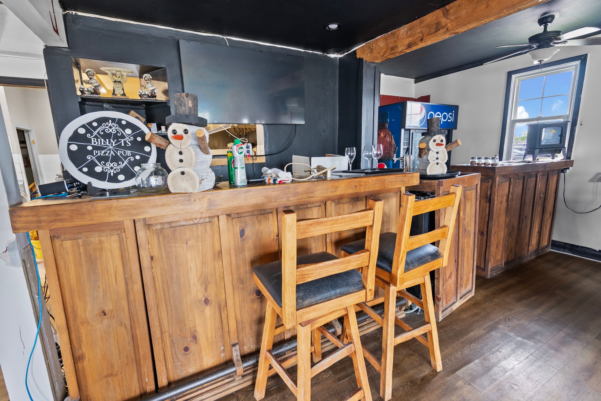 Photo - Bar