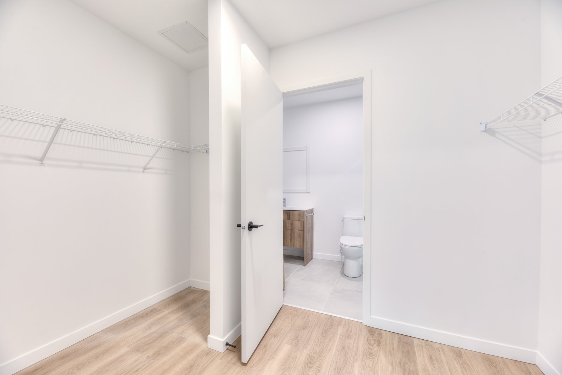 Photo - Penderie (Walk-in)