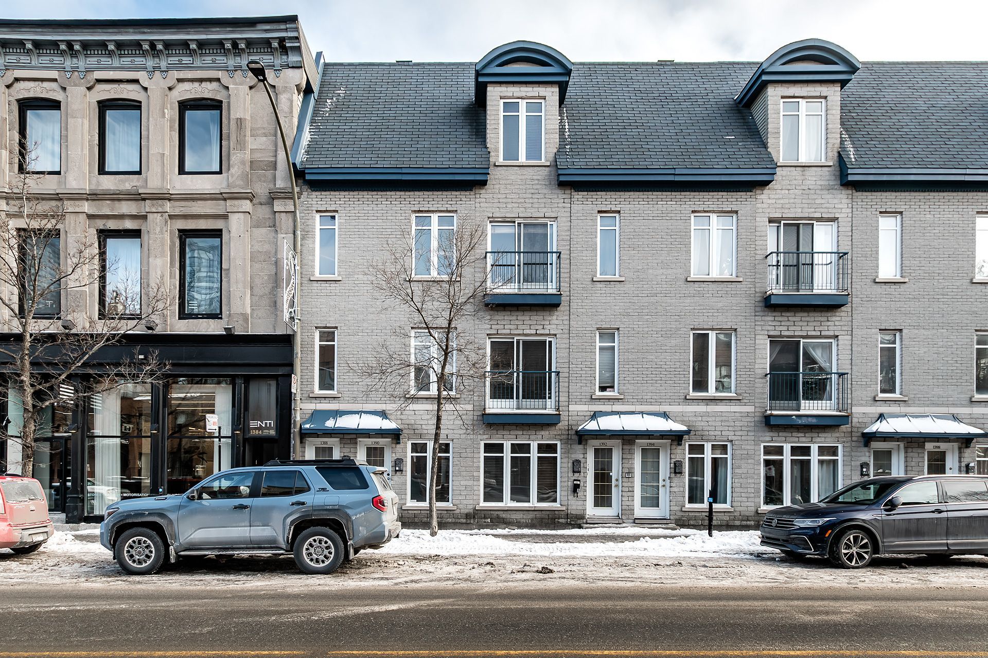 Photo - Frontage