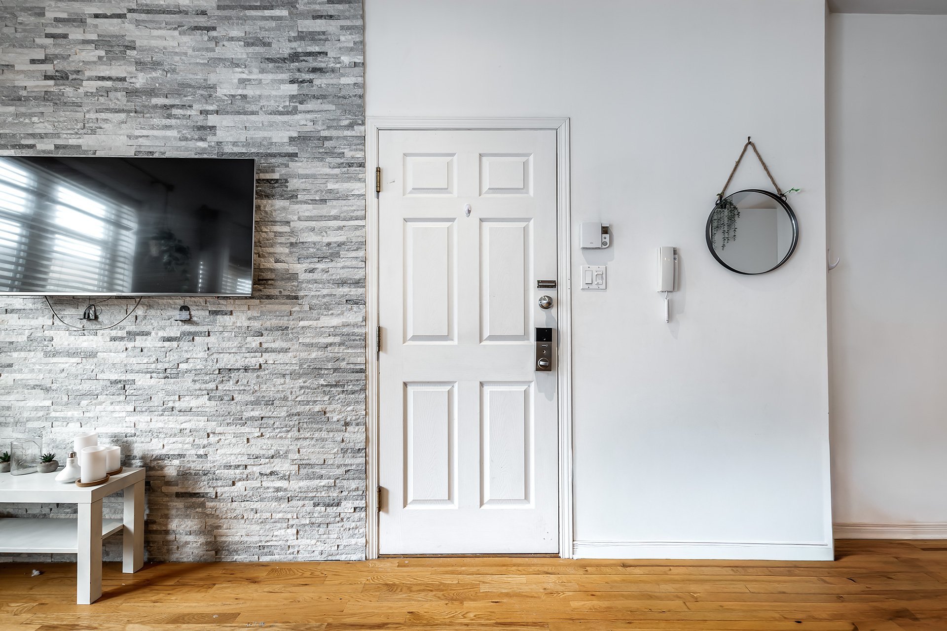 Photo - Interior