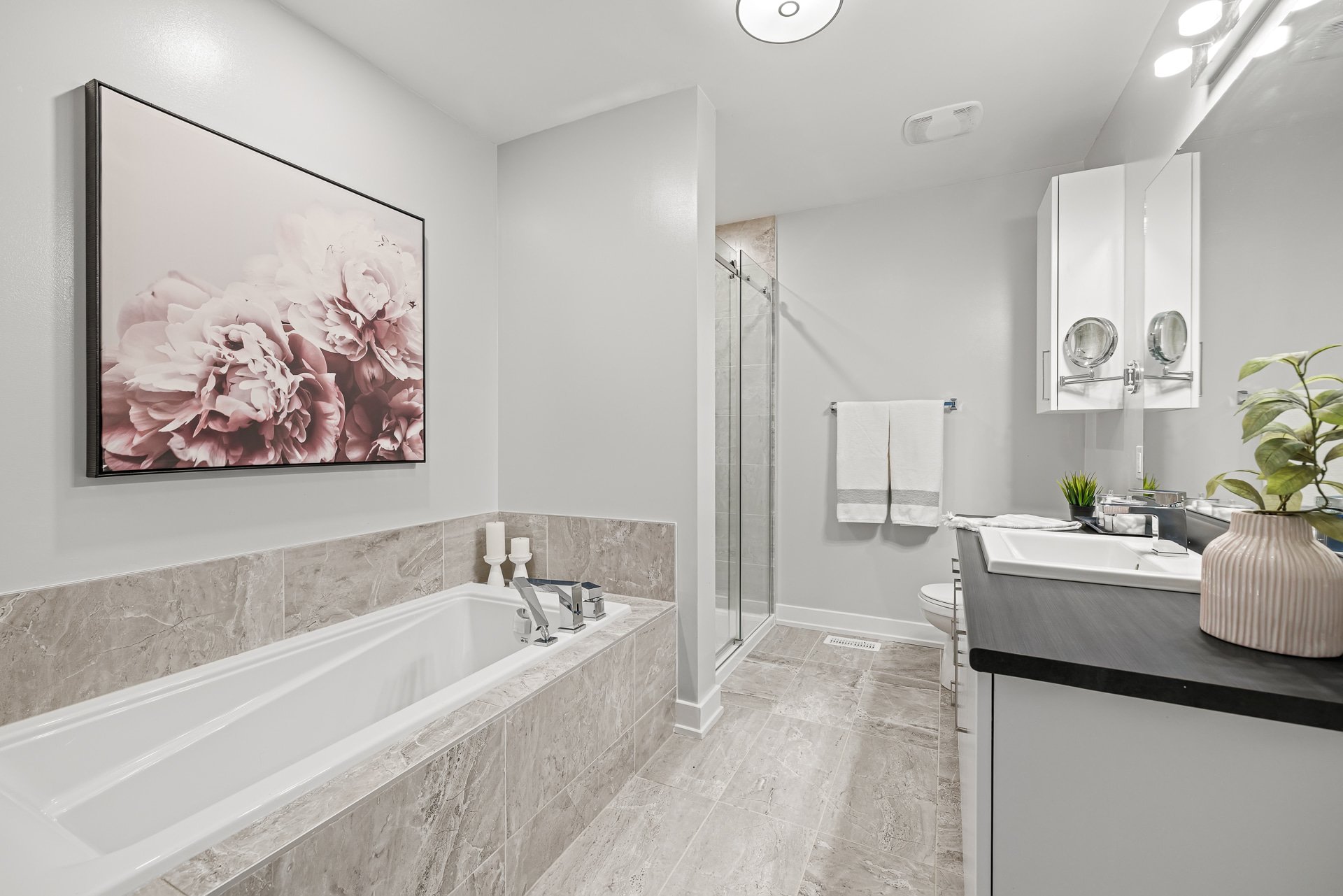 Photo - Bathroom