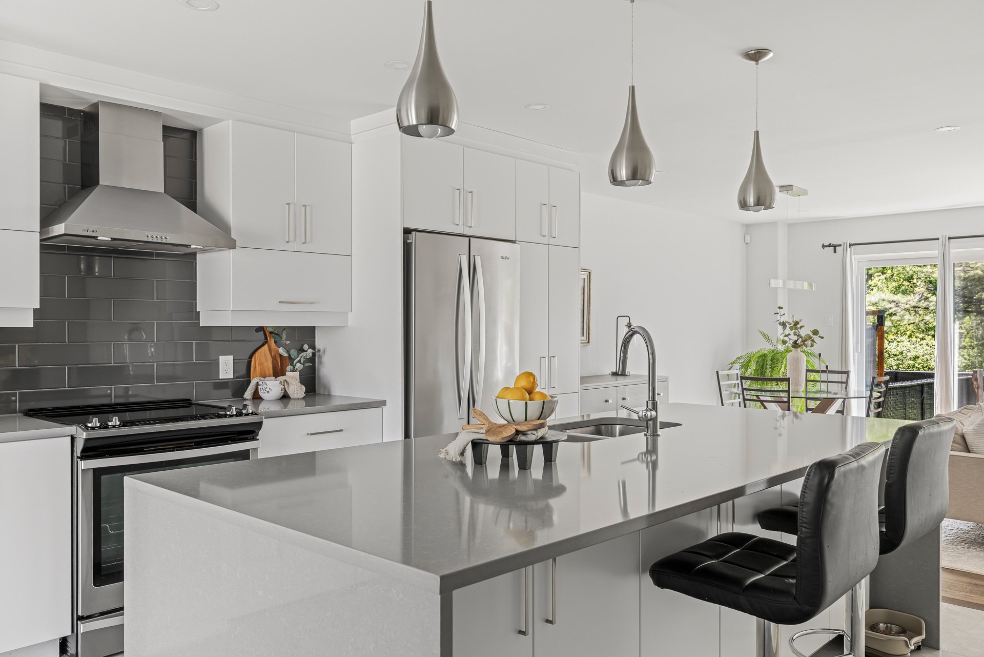 Photo - Kitchen