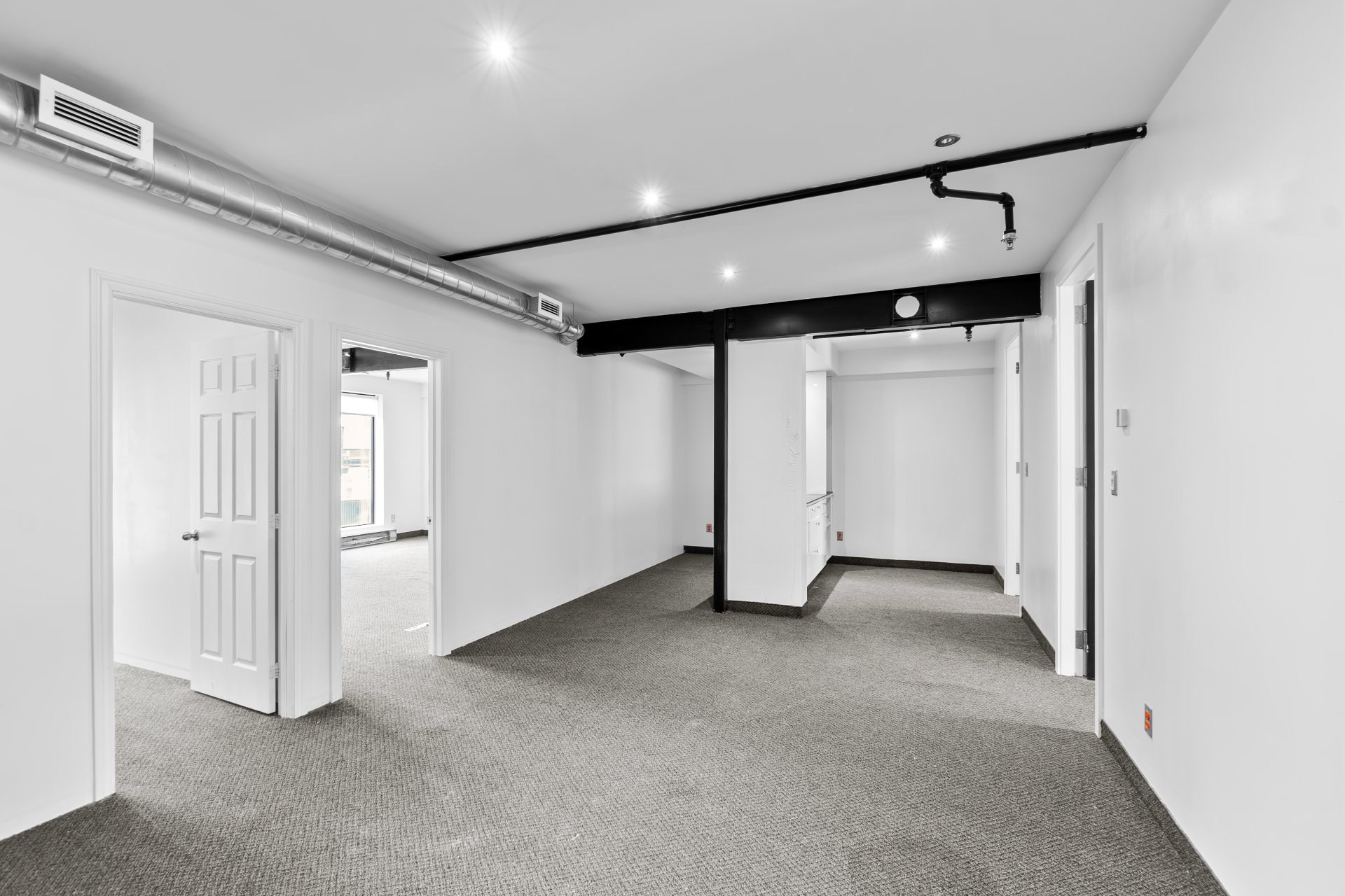 Photo - Interior