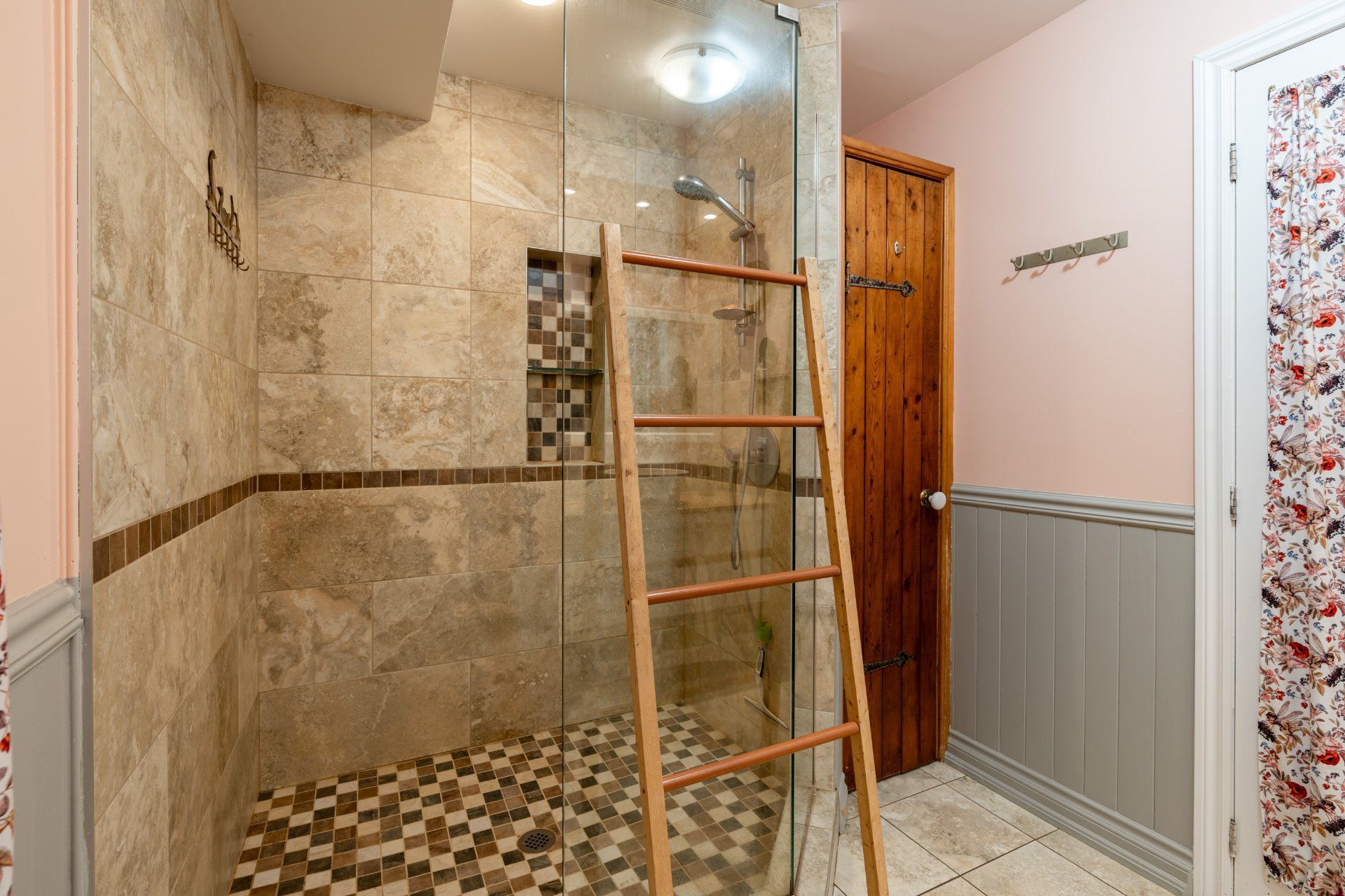 Photo - Bathroom