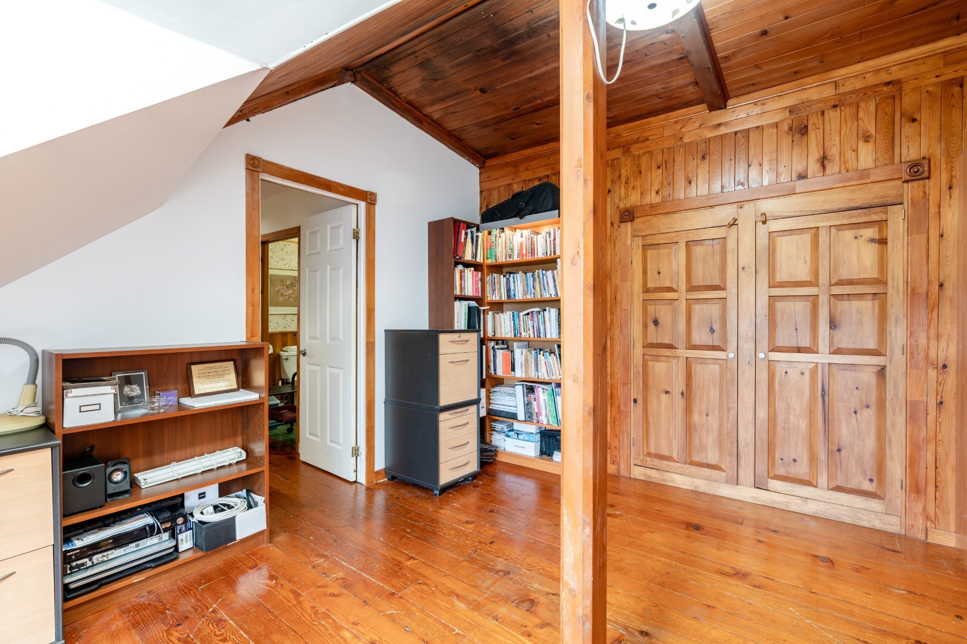 Photo - Office