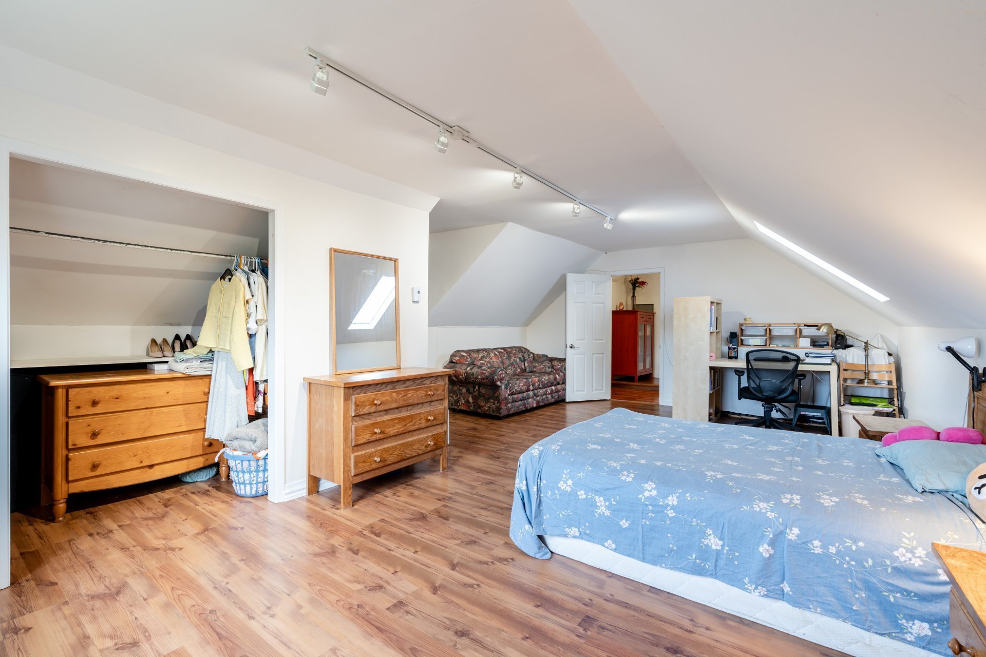Photo - Bedroom