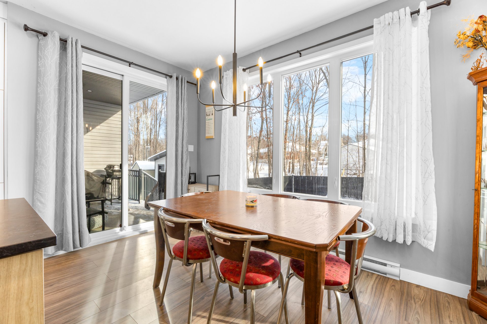 Photo - Salle à manger