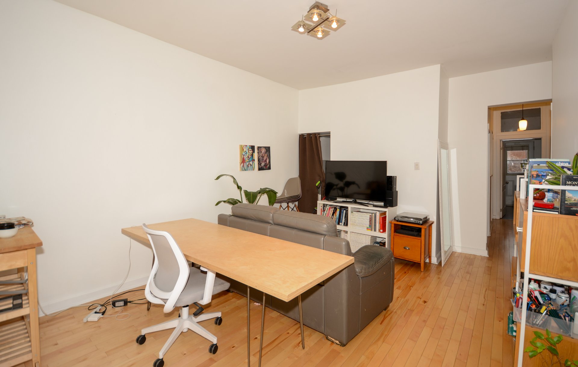 Photo - Salon