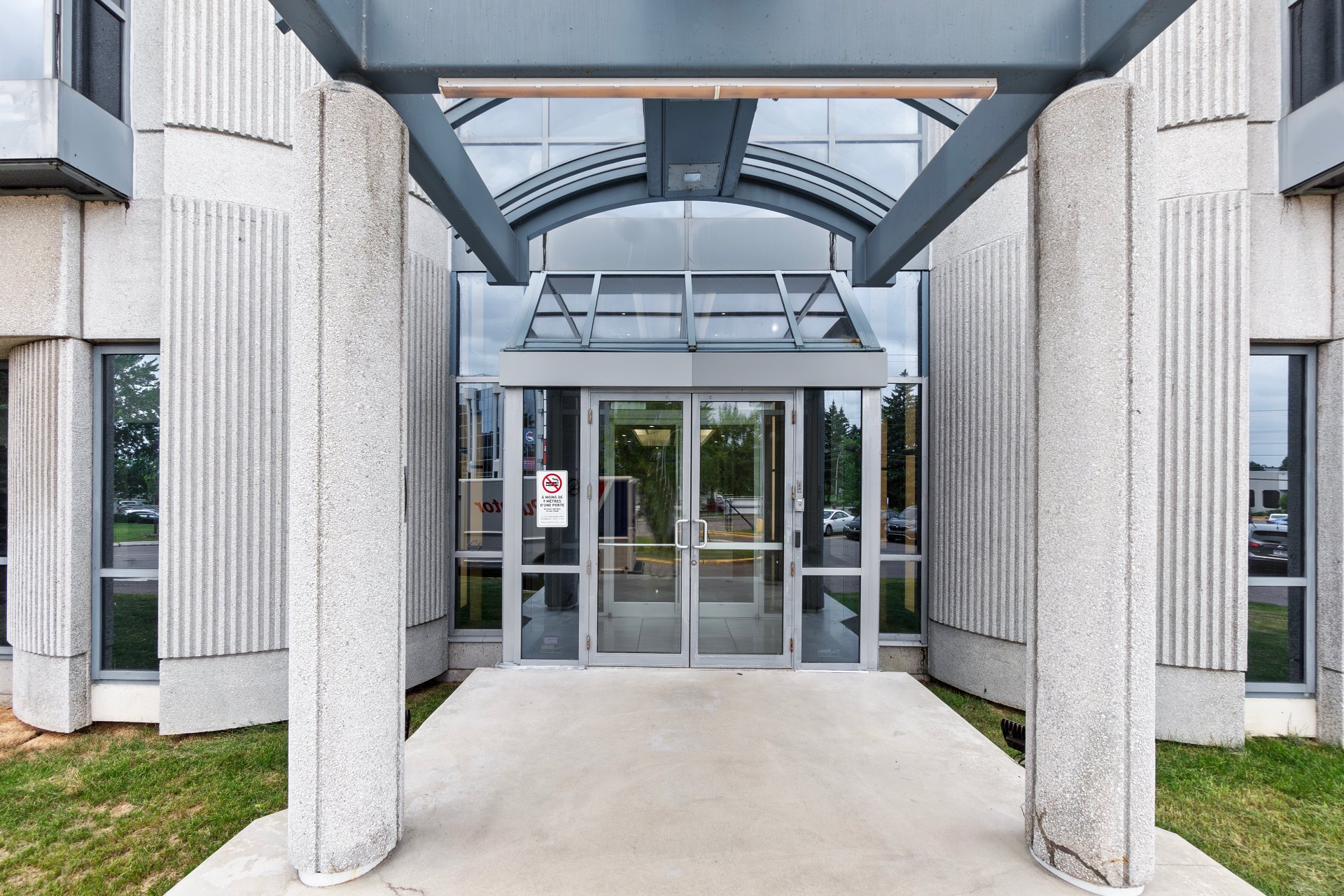 Photo - Entrée extérieure