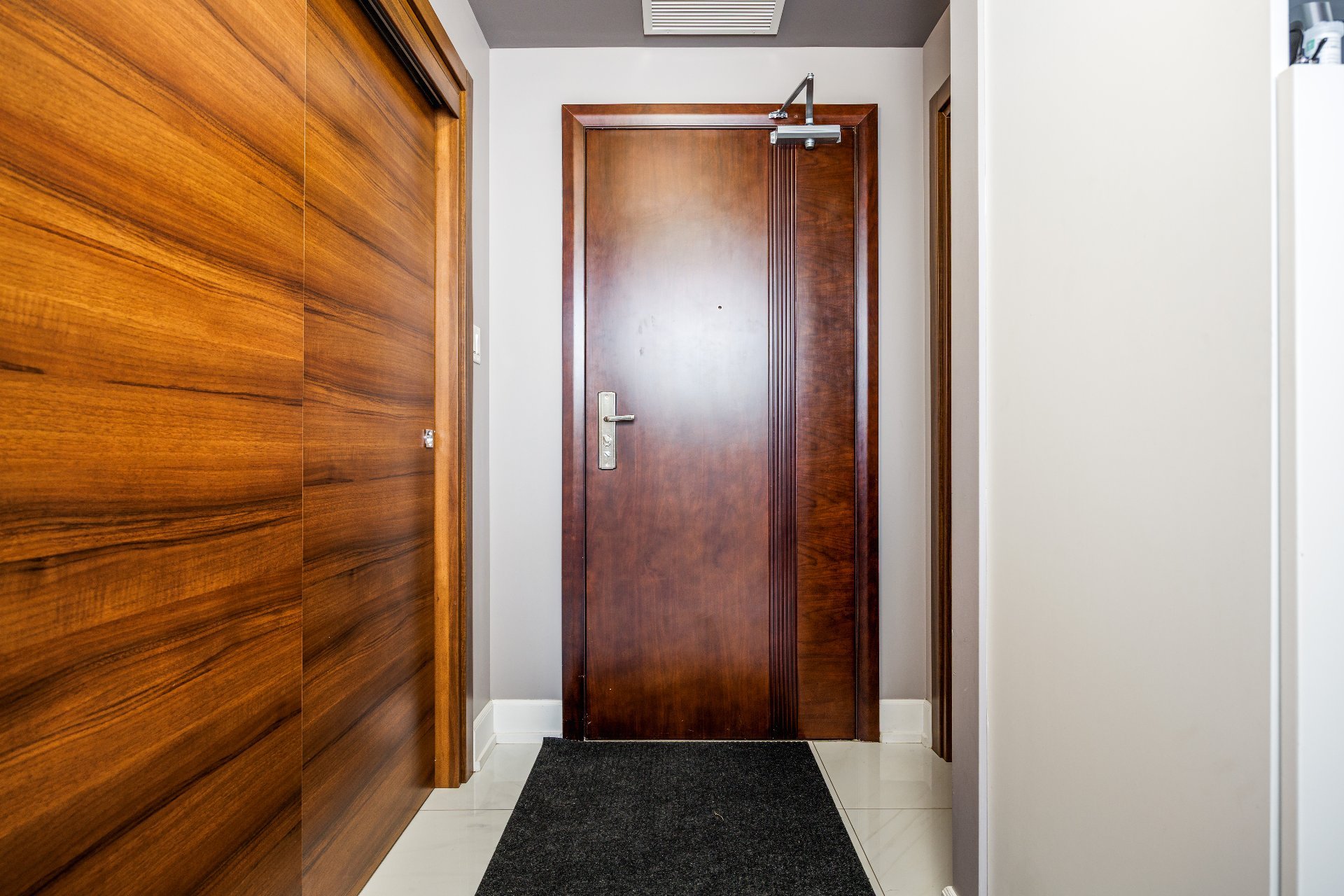 Photo - Hallway