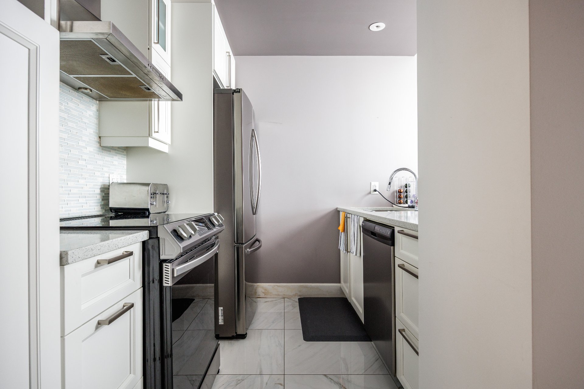 Photo - Kitchen