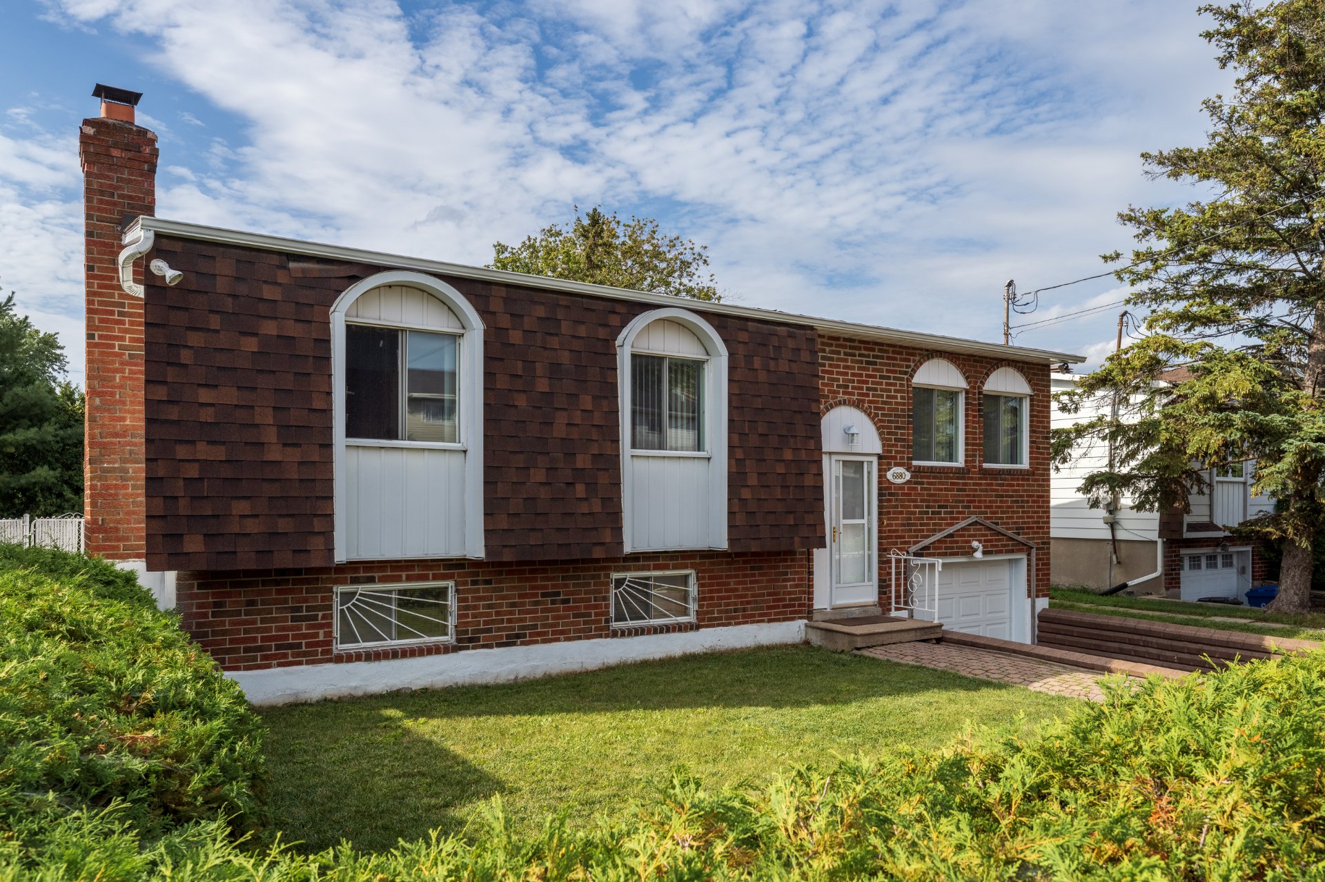 Photo - Exterior