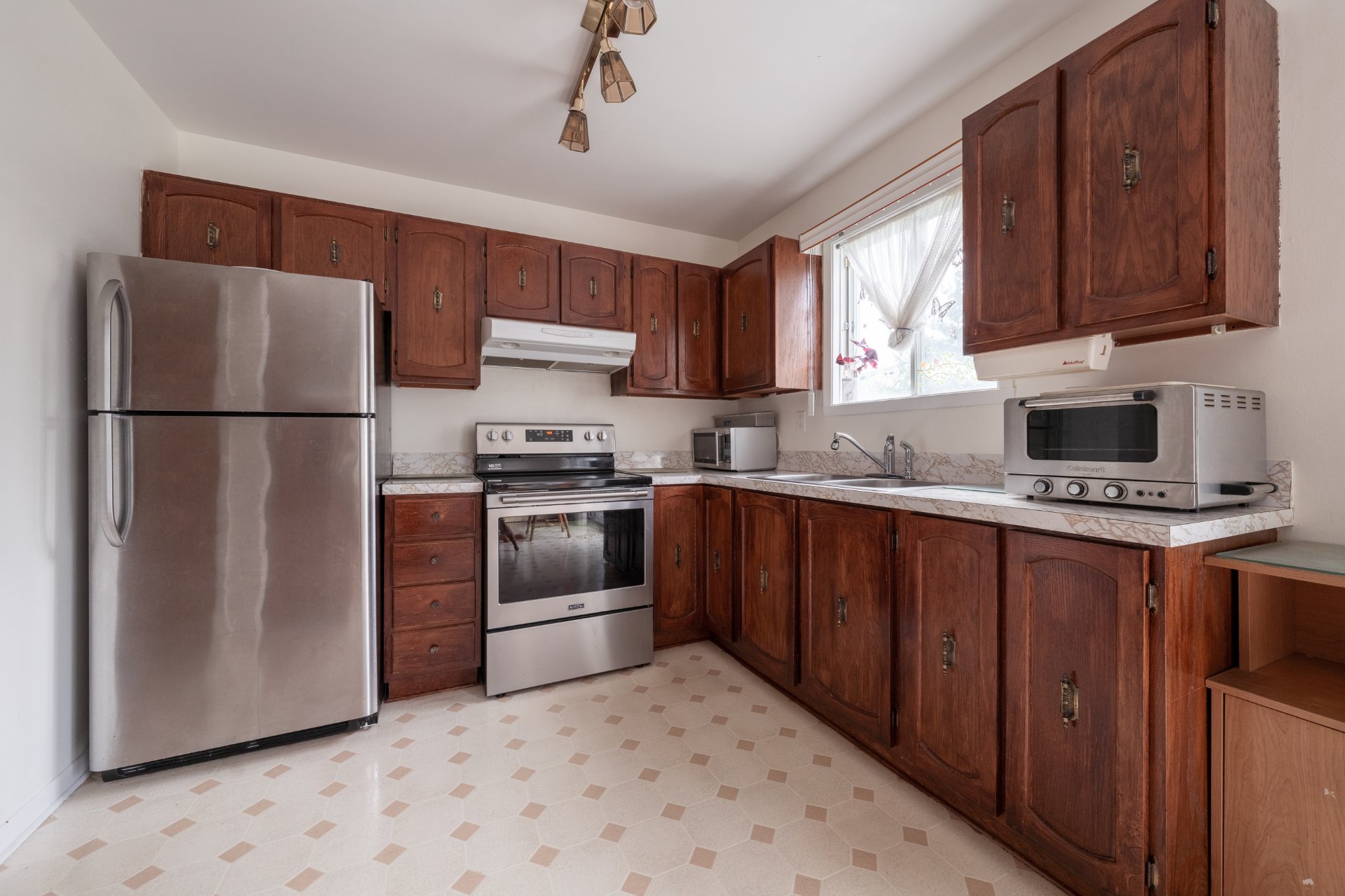 Photo - Kitchen