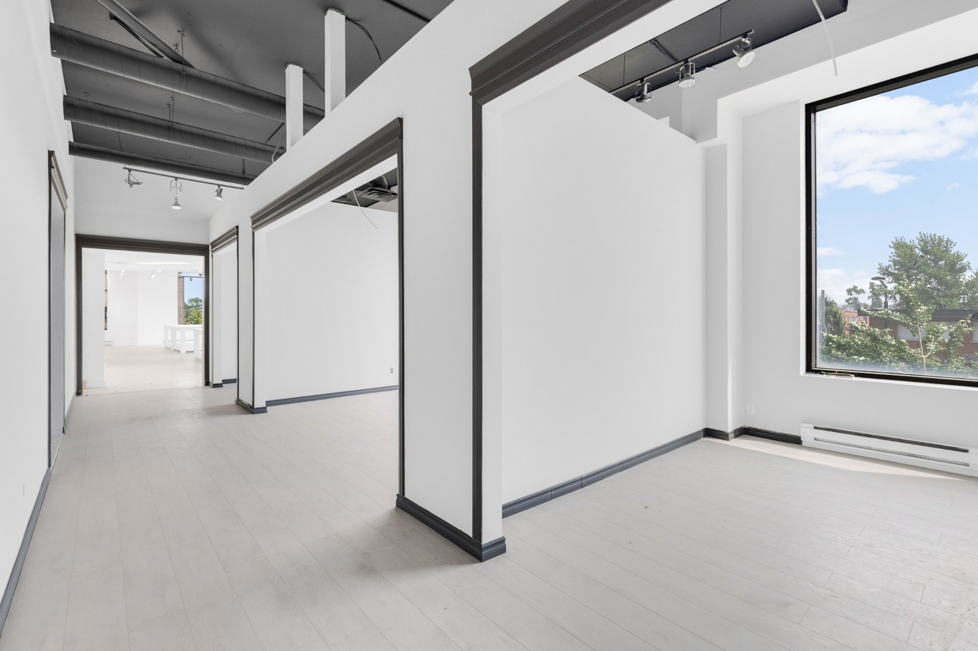 Photo - Hallway