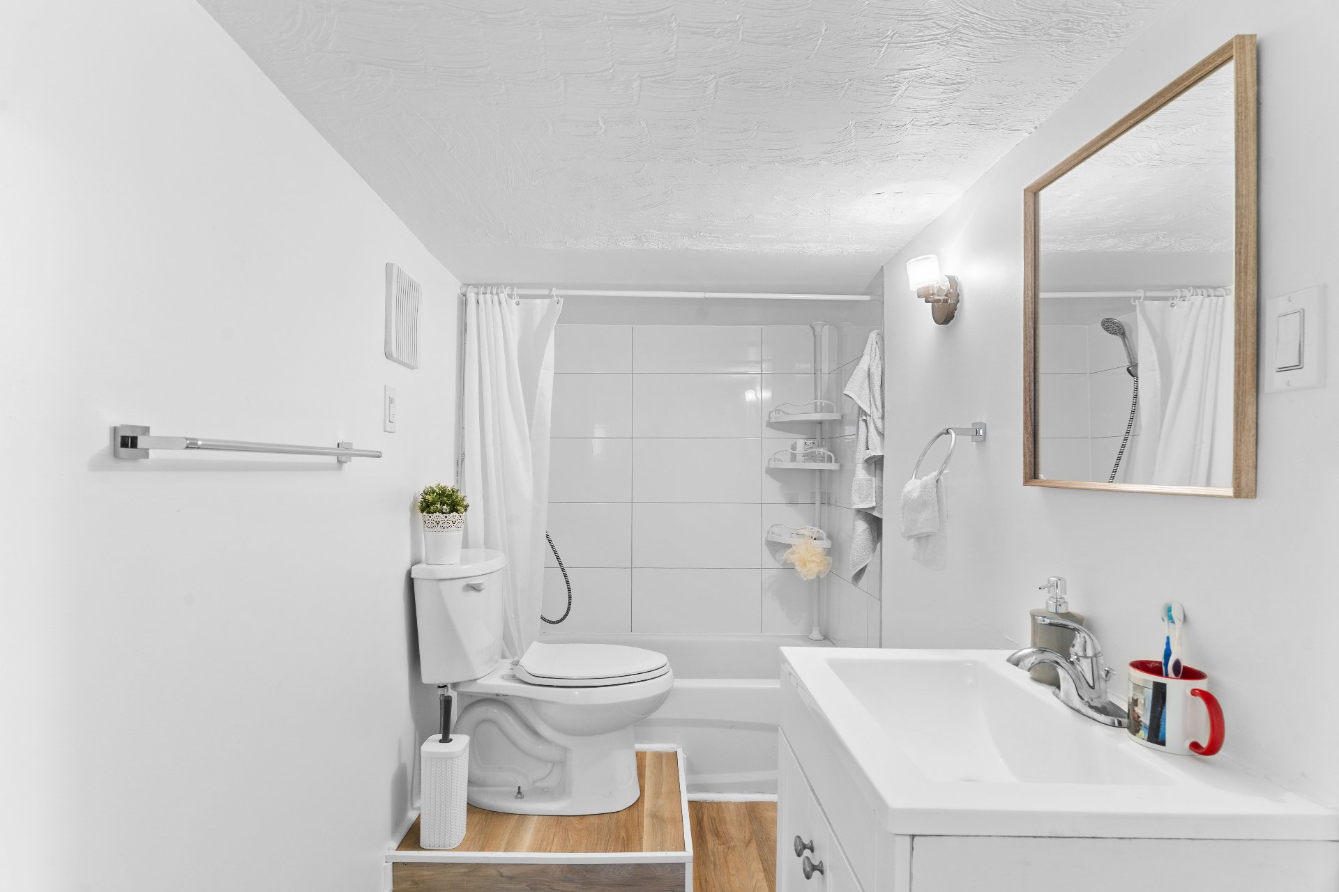 Photo - Bathroom