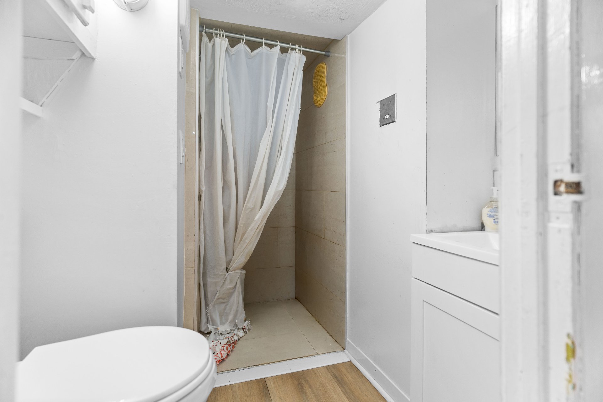 Photo - Bathroom