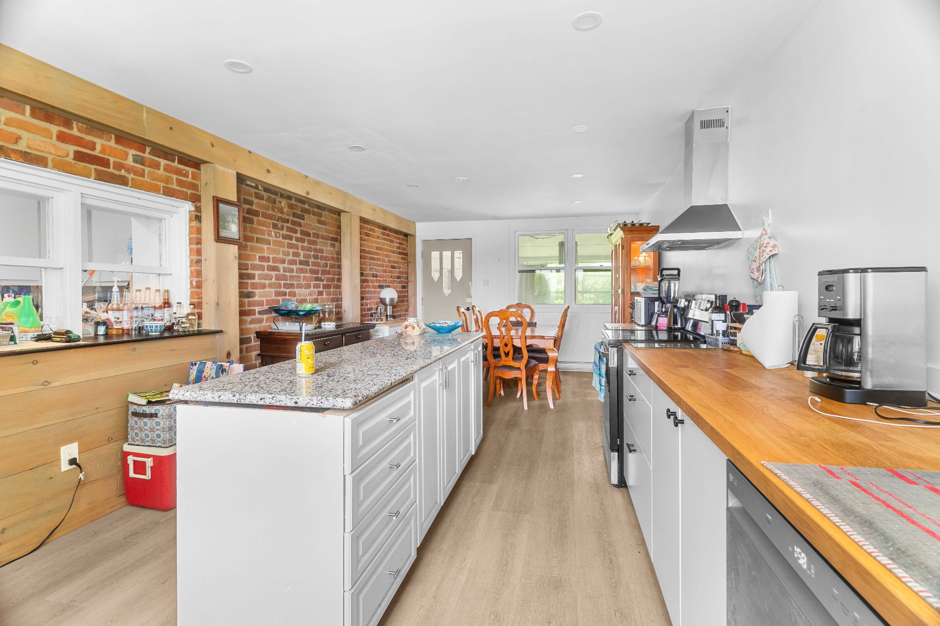 Photo - Kitchen