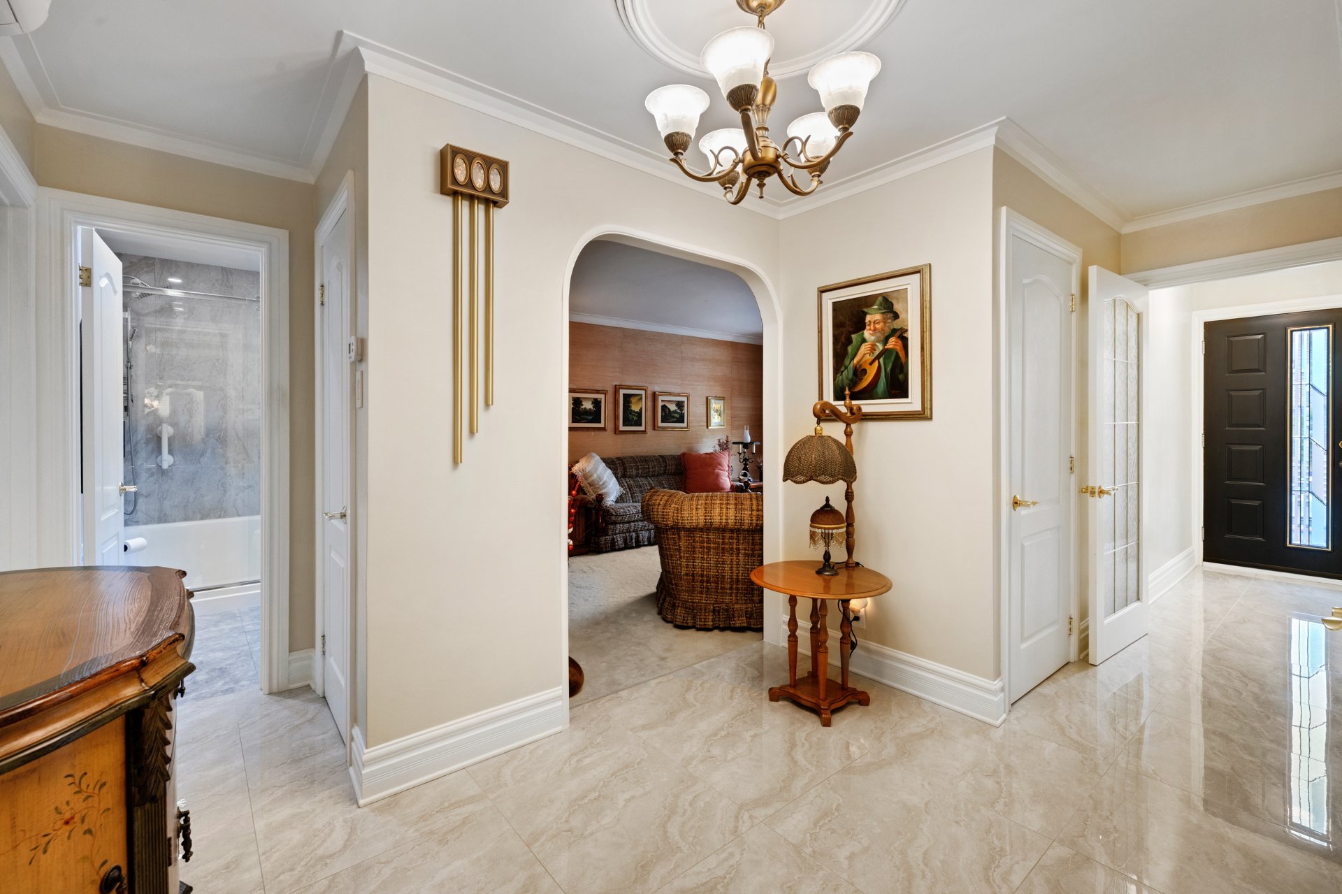 Photo - PASAGEWAY