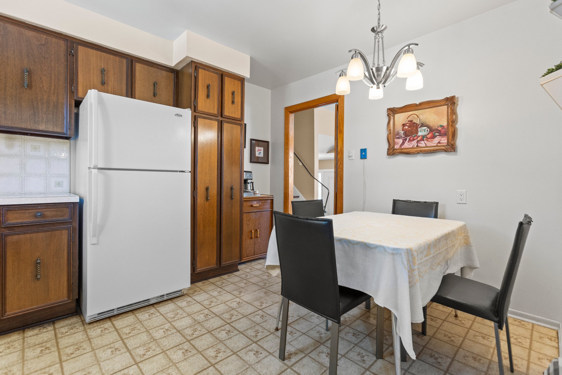Photo - Kitchen