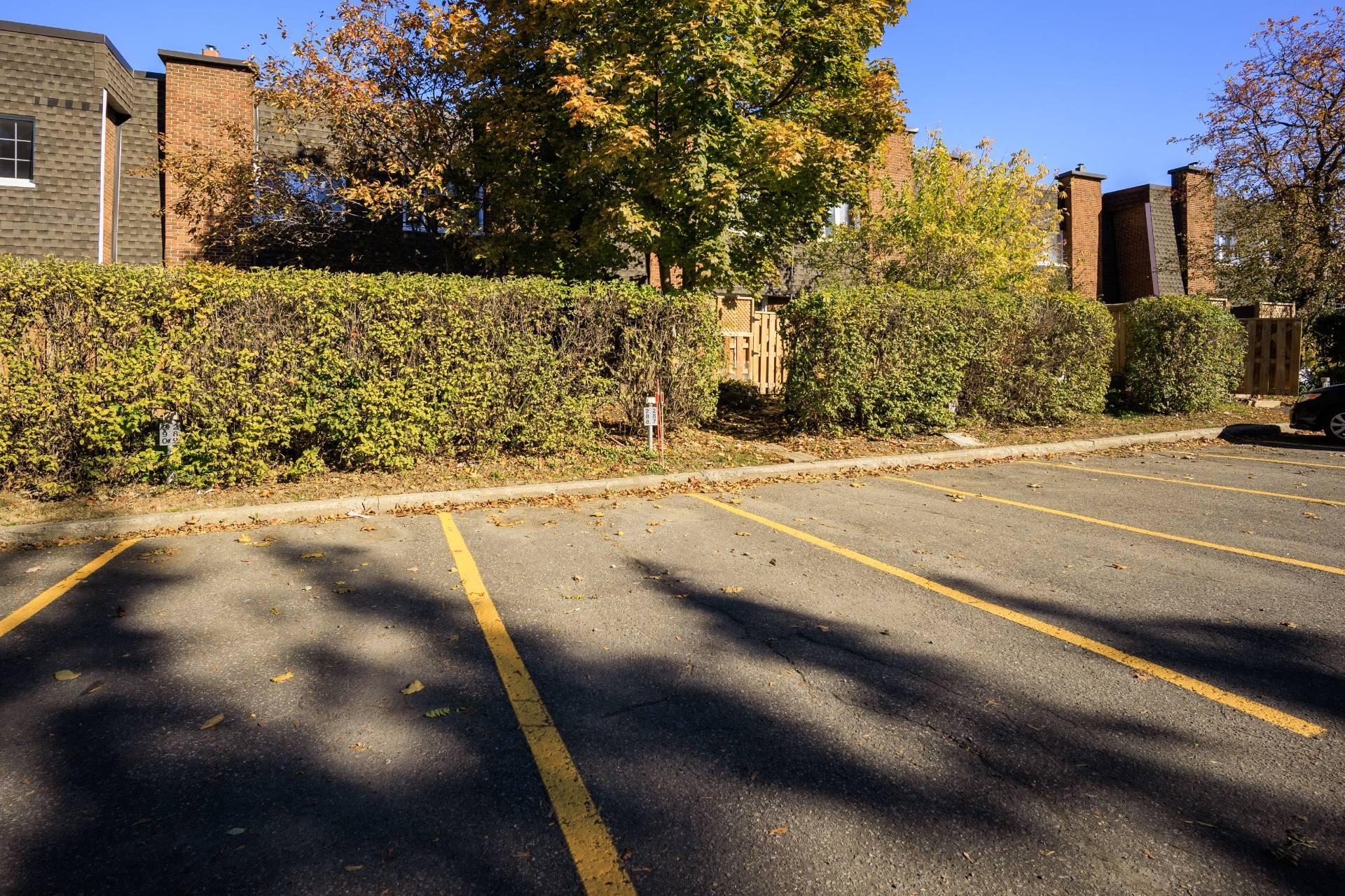 Photo - Parking