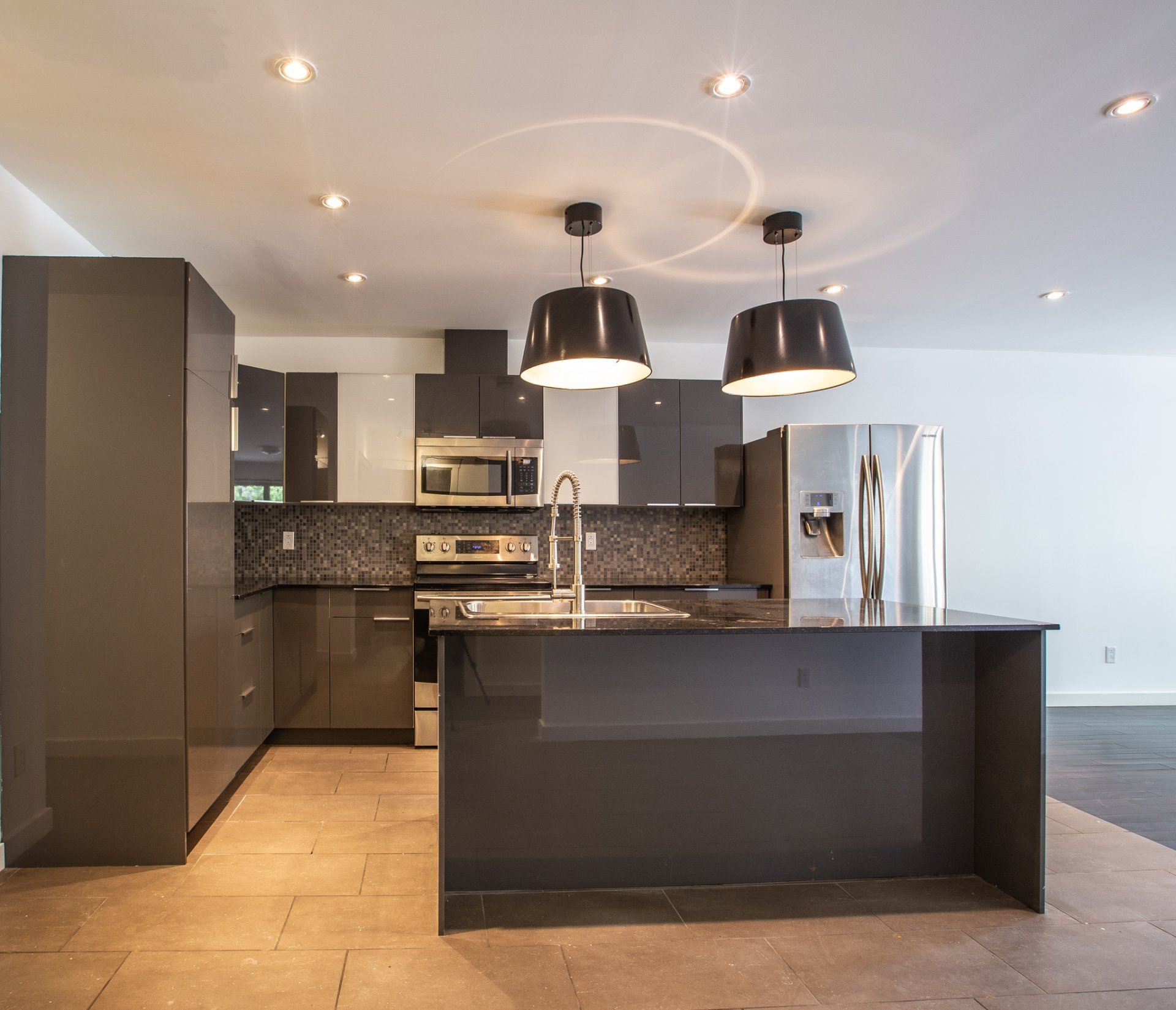 Photo - Kitchen