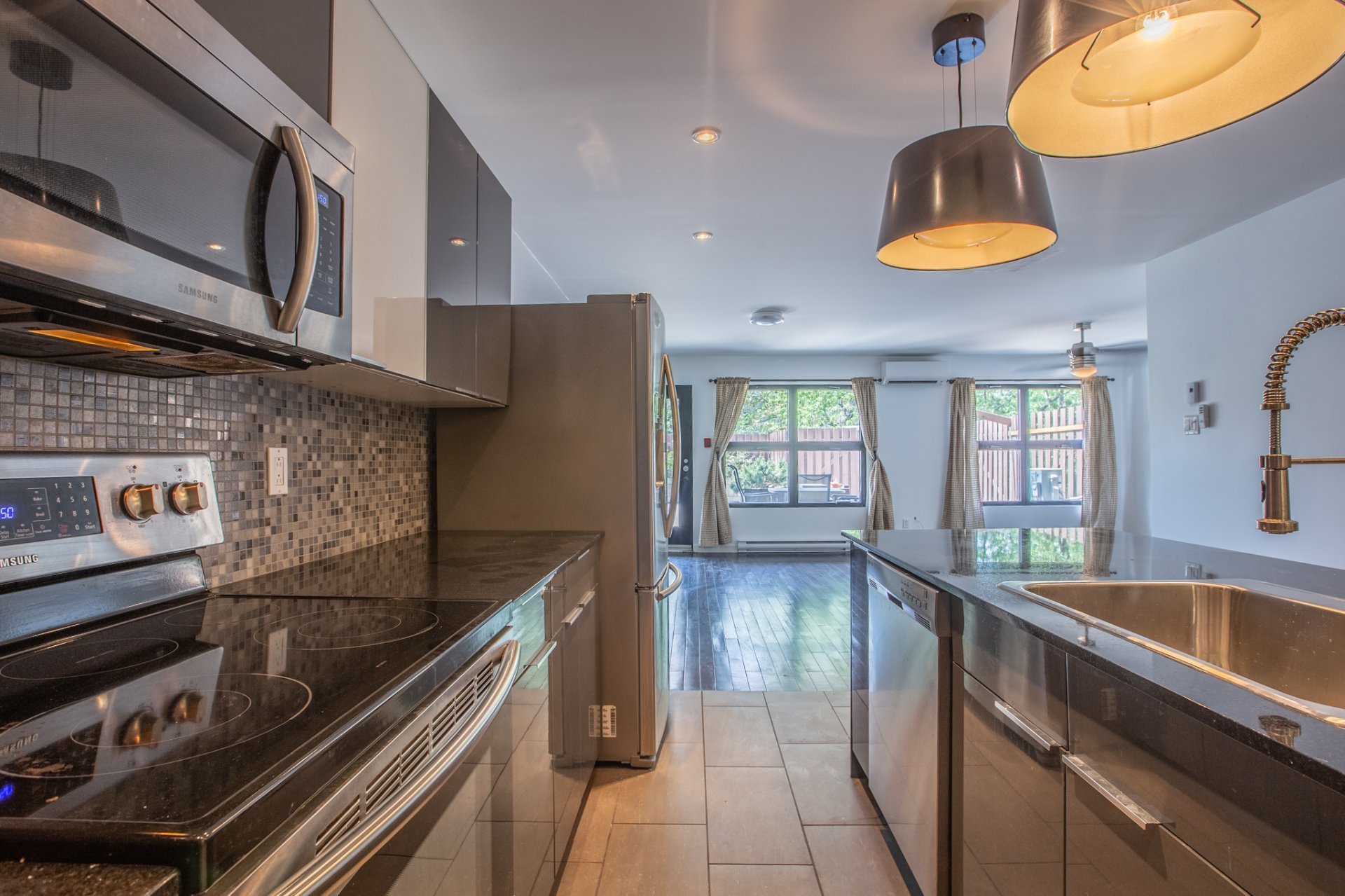 Photo - Kitchen