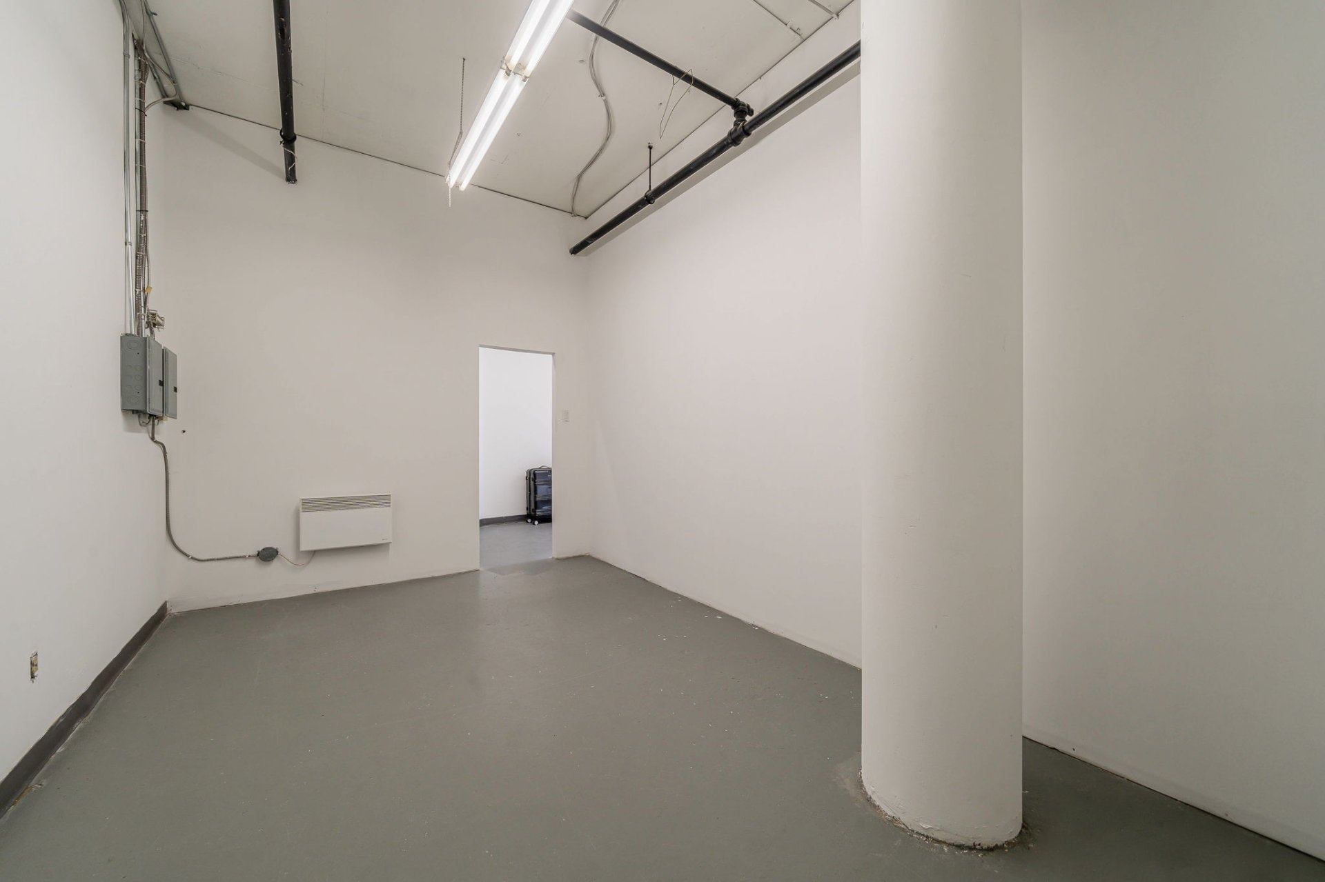 Photo - Interior