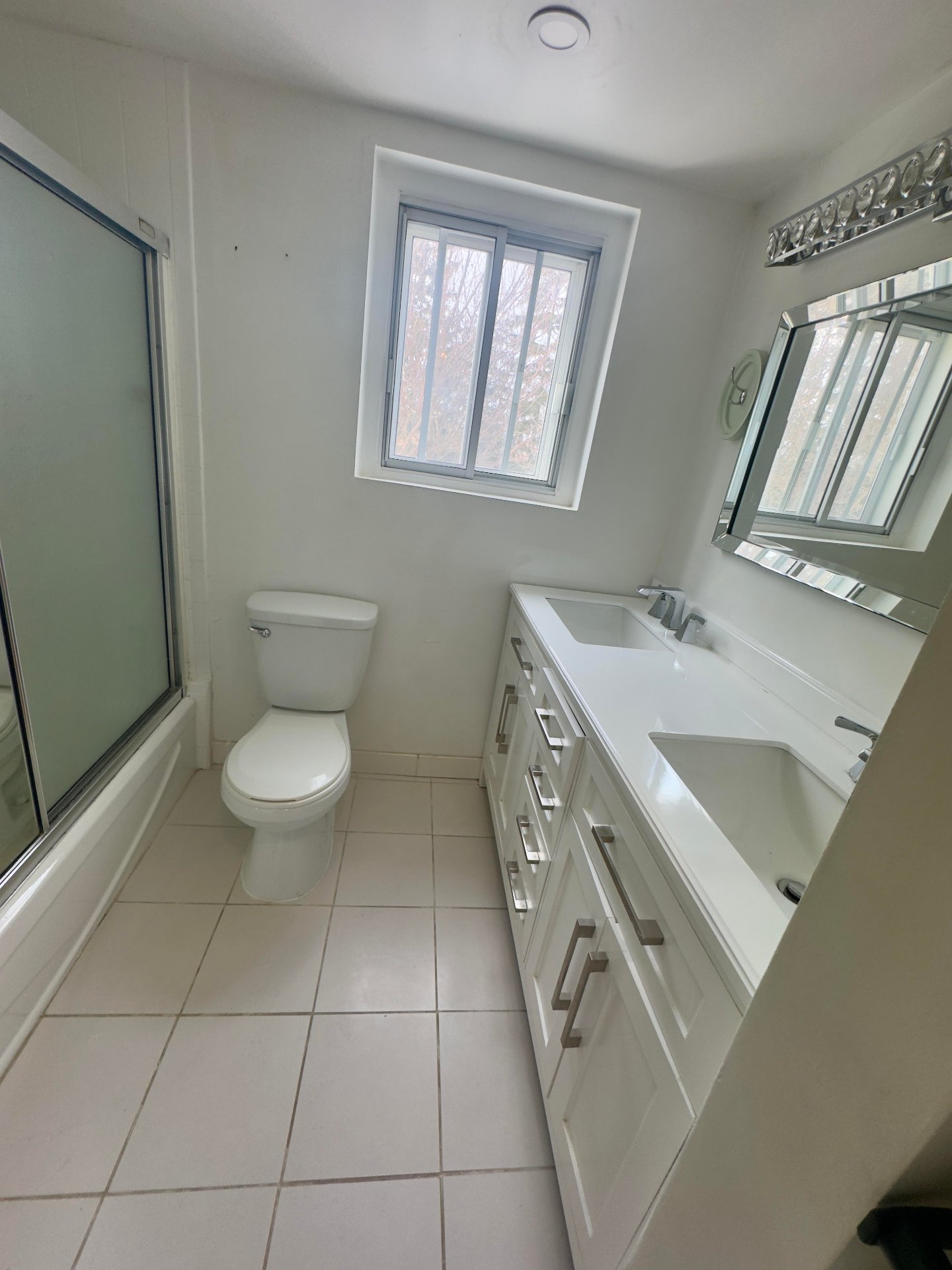 Photo - Salle de bains attenante à la CCP