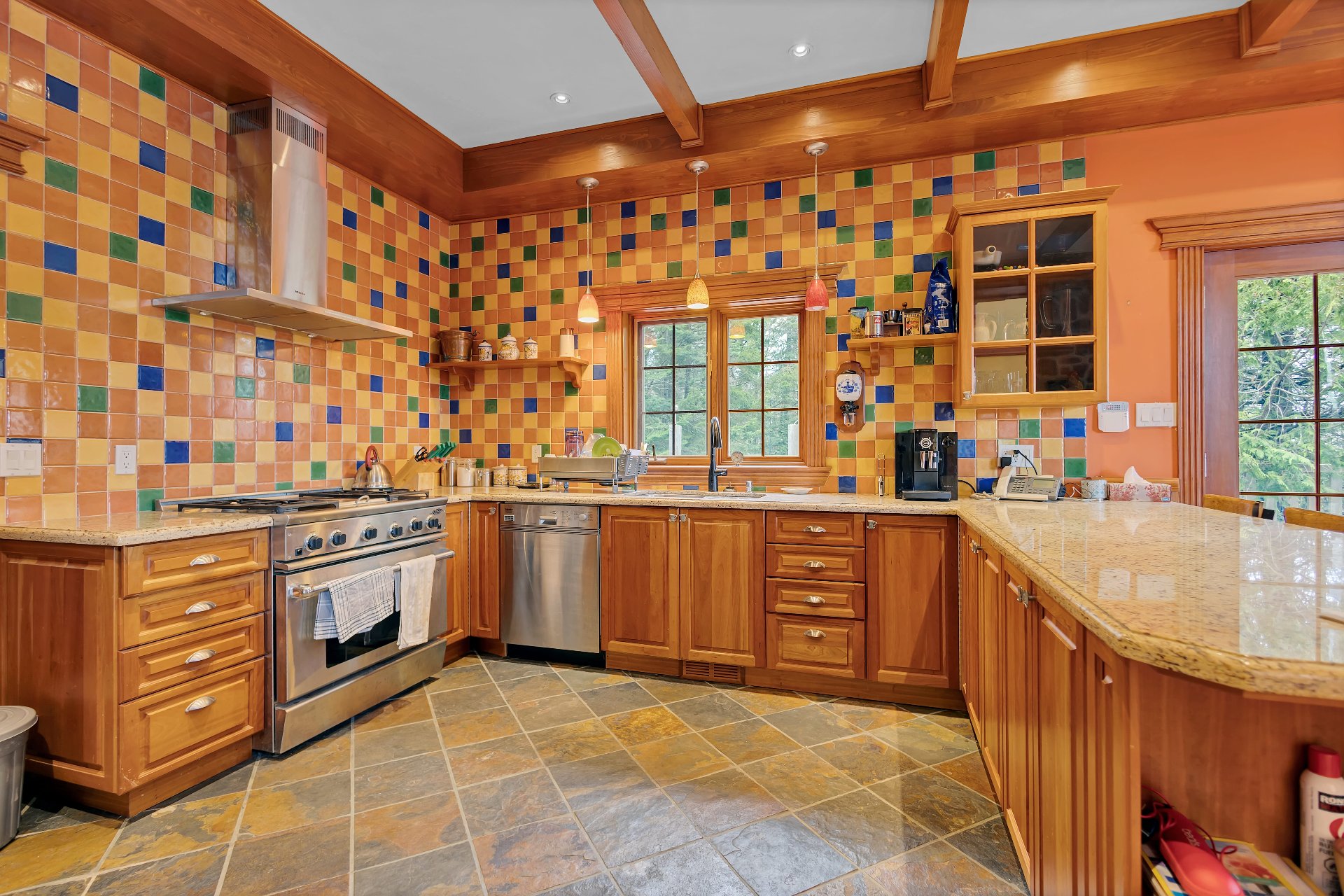 Photo - Kitchen