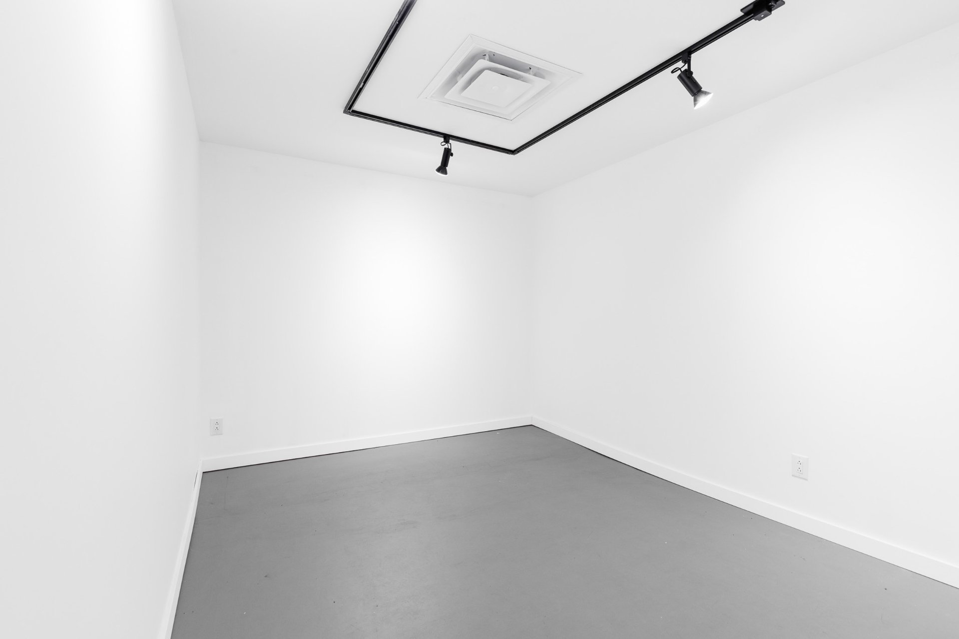 Photo - Interior