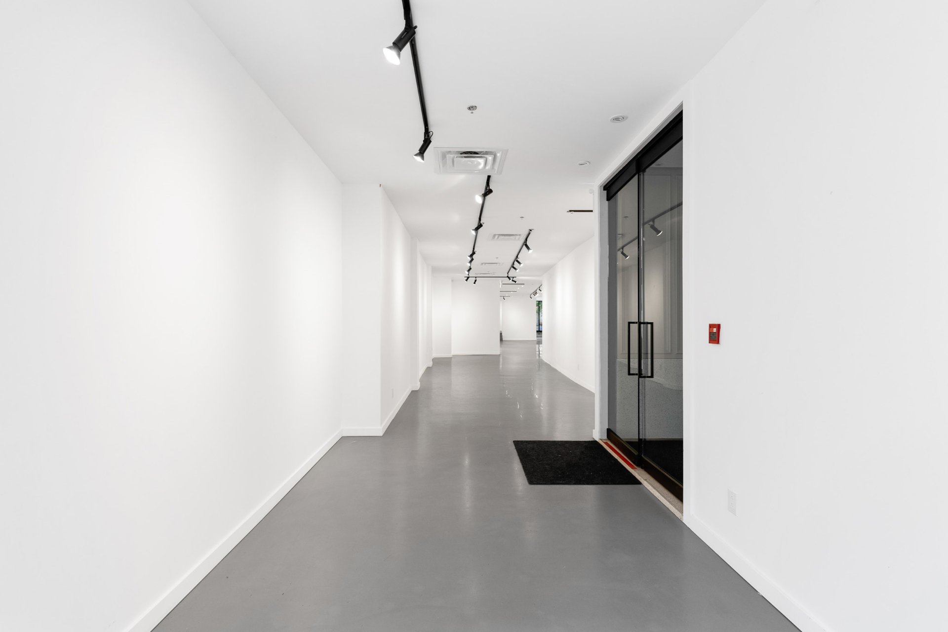 Photo - Interior