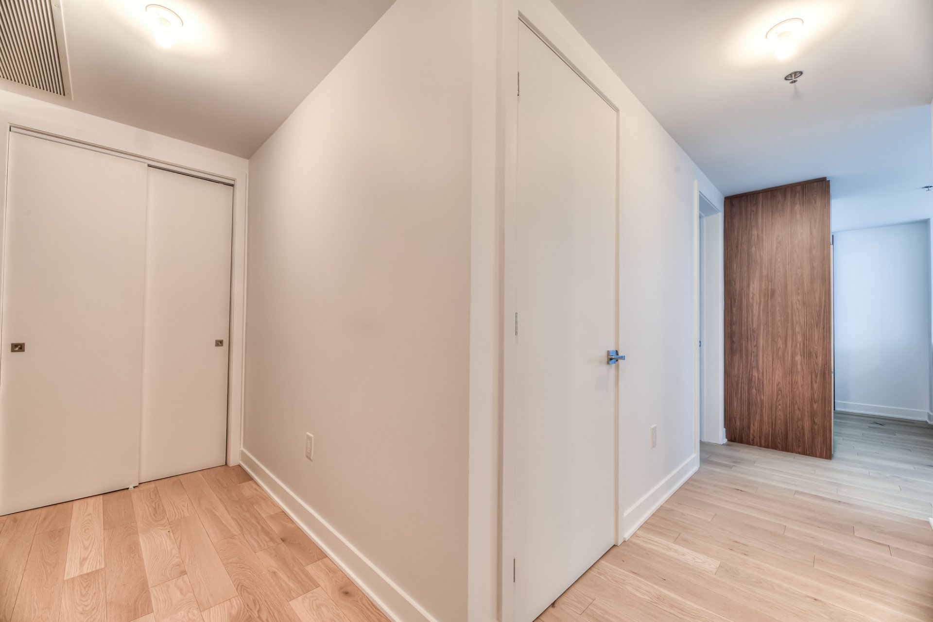 Photo - Hallway