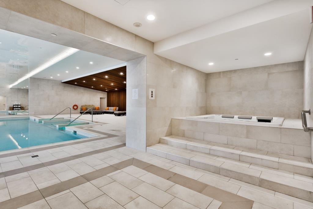 Photo - Hot tub