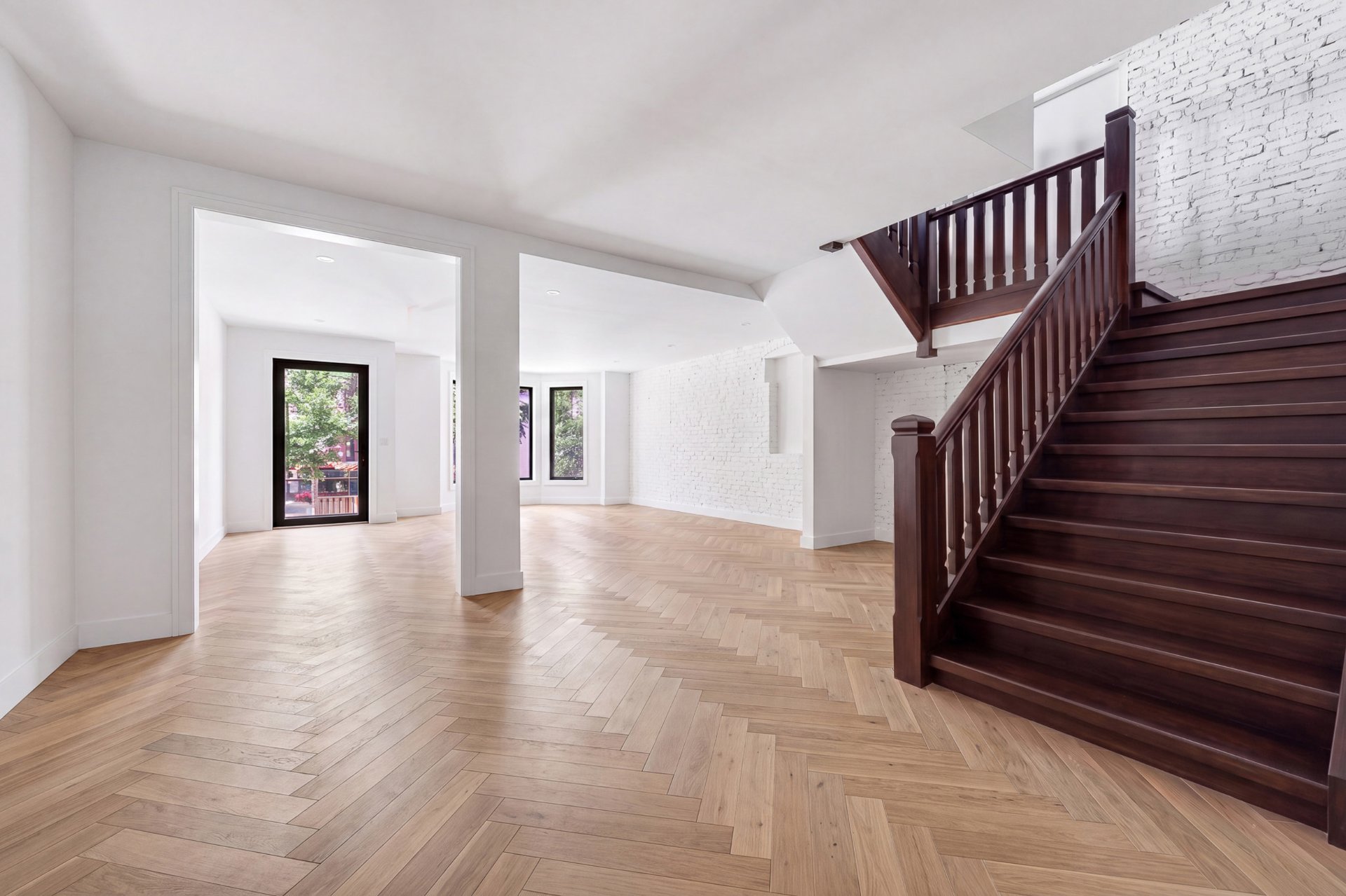 Photo - Interior