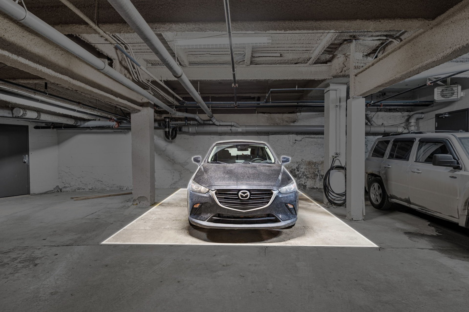 Photo - Garage