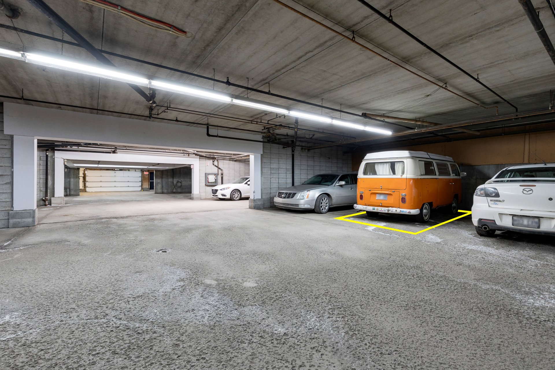 Photo - Stationnement