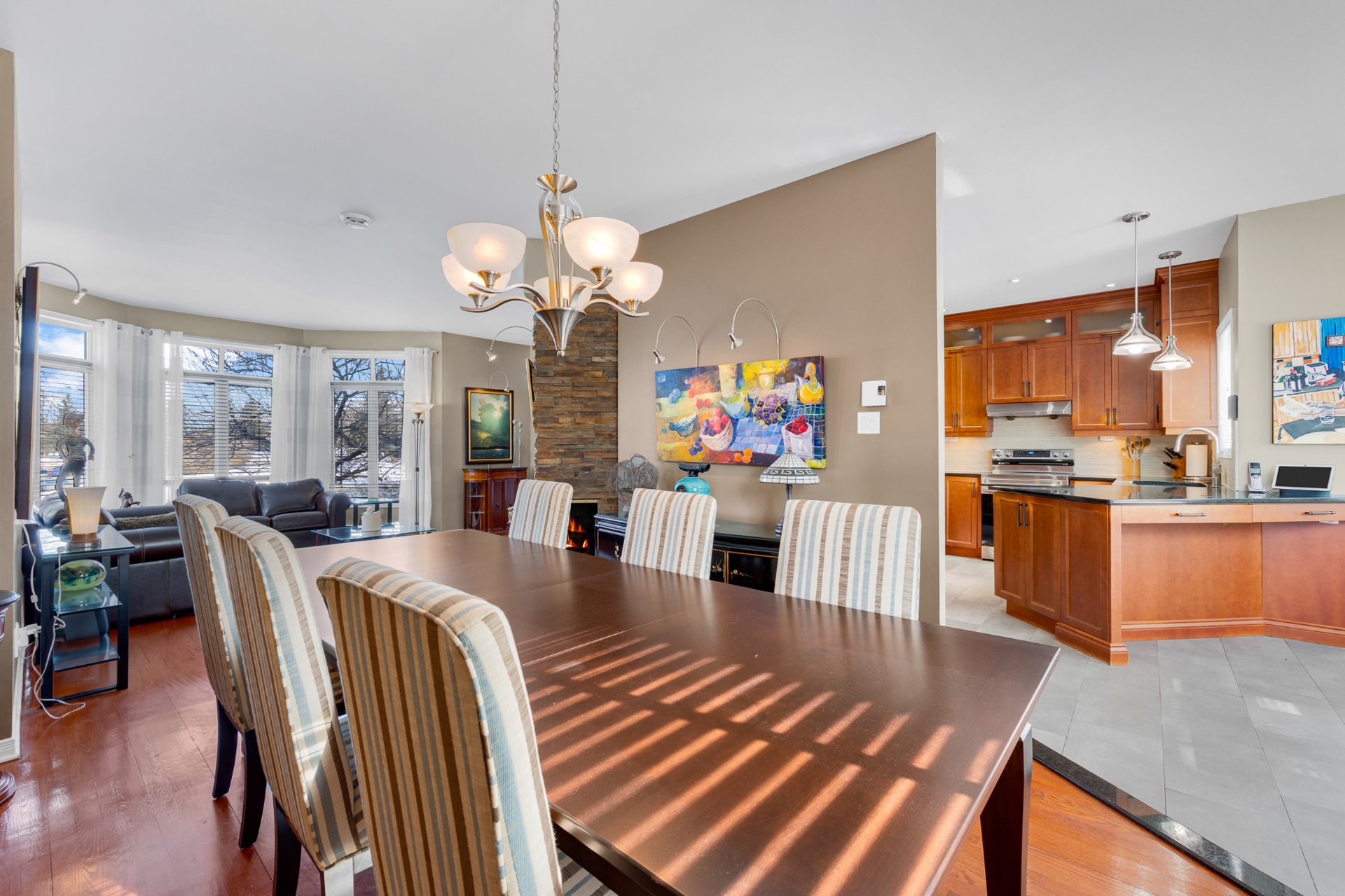 Photo - Salle à manger