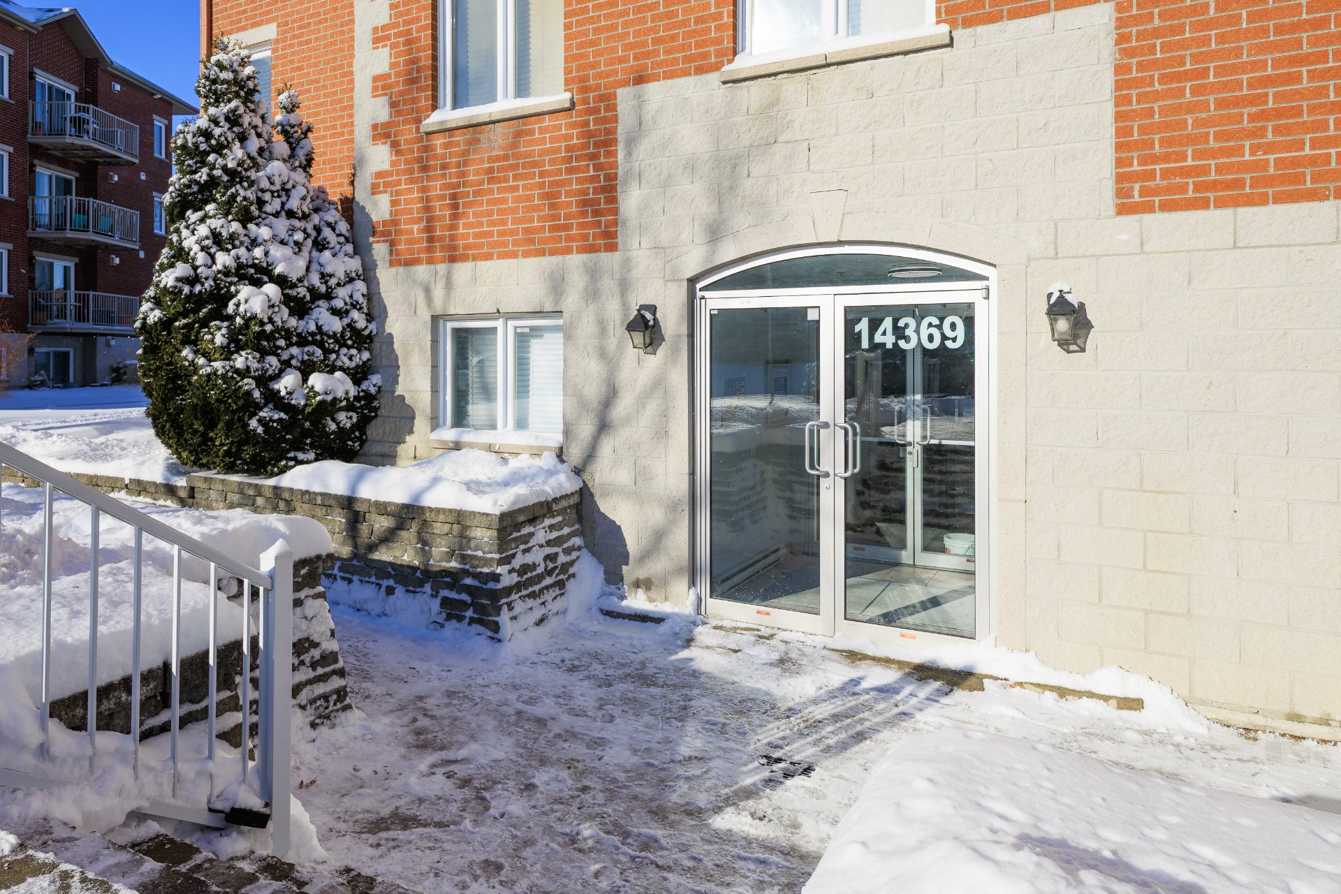 Photo - Entrée extérieure