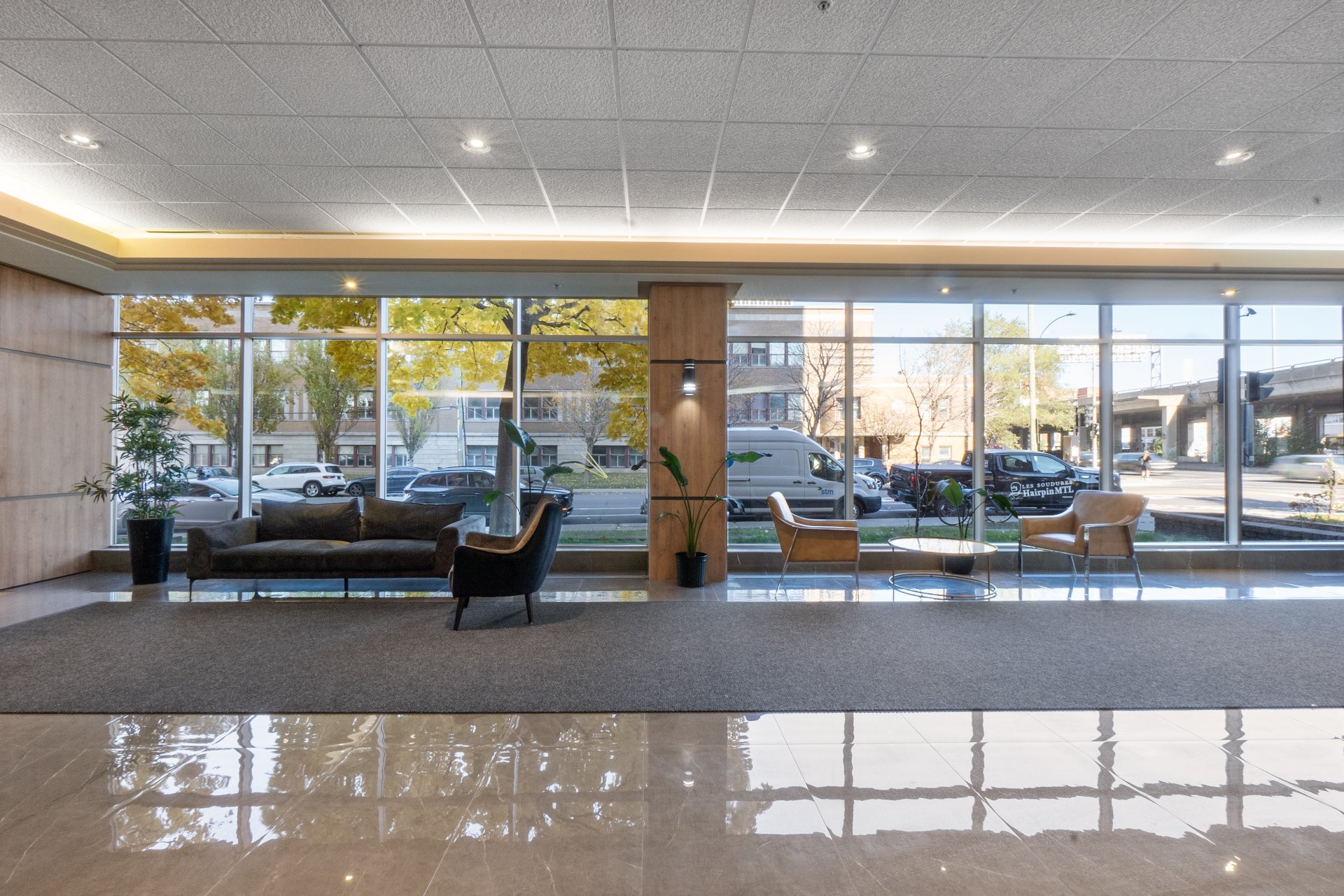 Photo - Reception Area