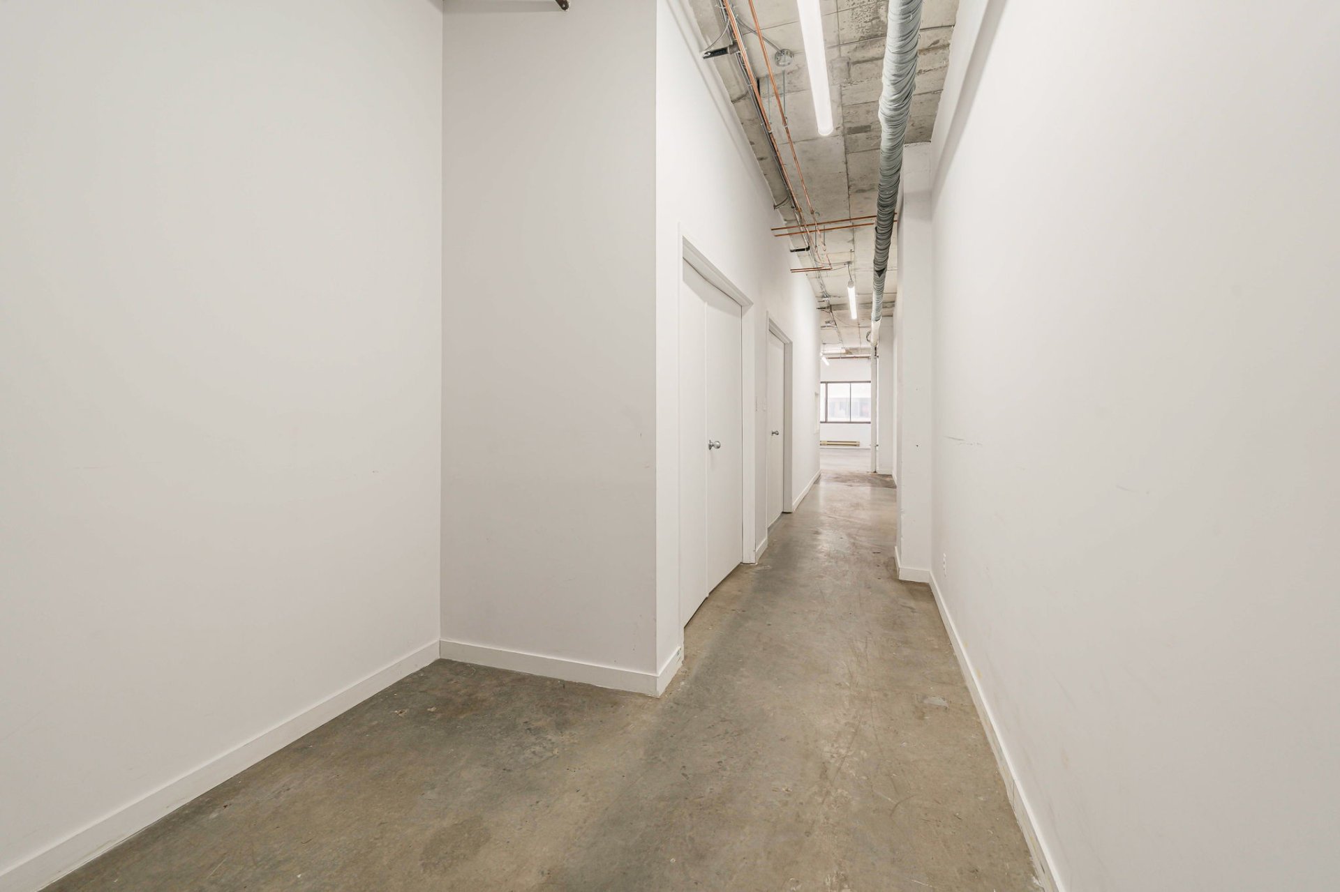 Photo - Hallway