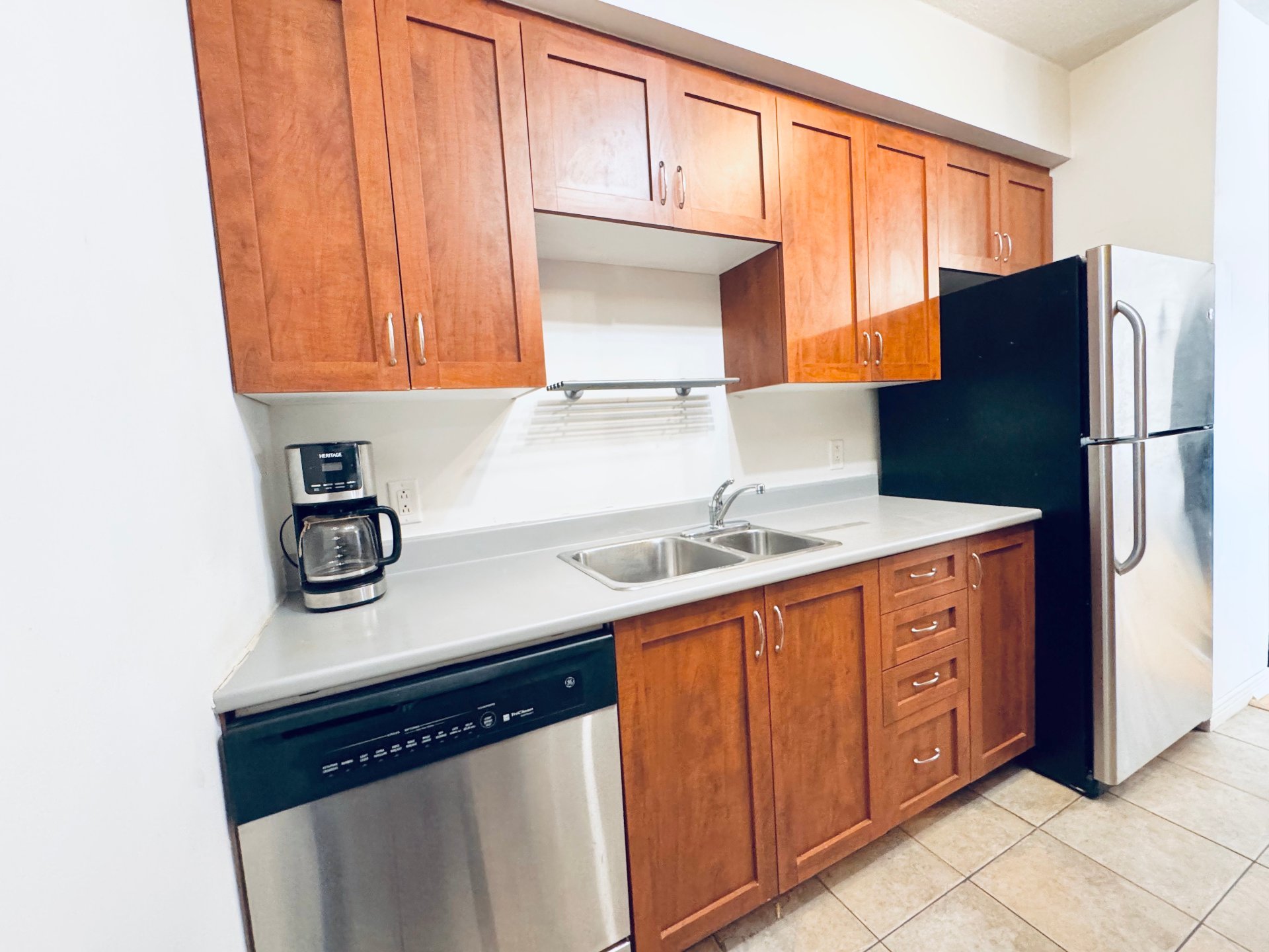 Photo - Kitchen