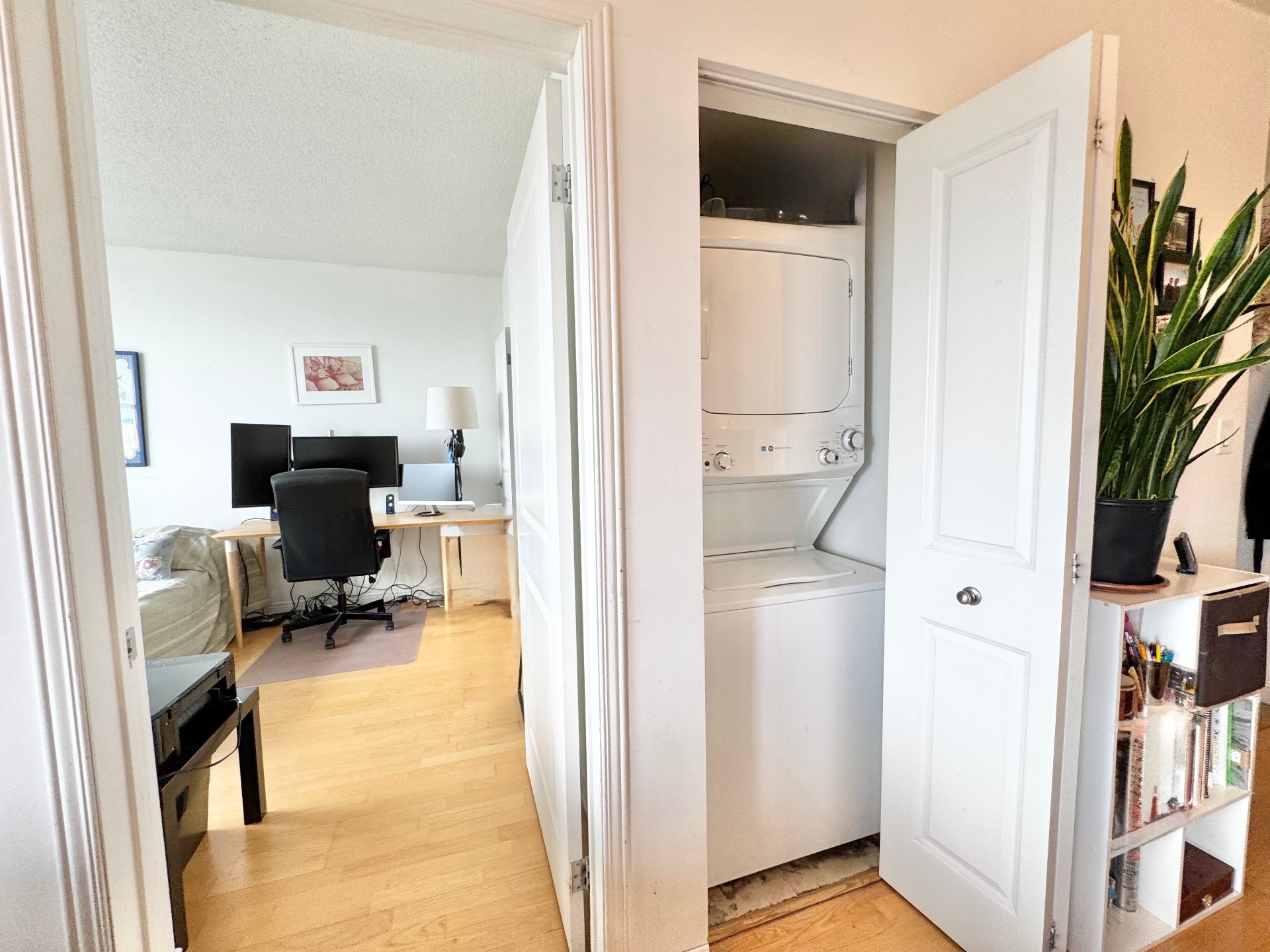 Photo - Laundry room