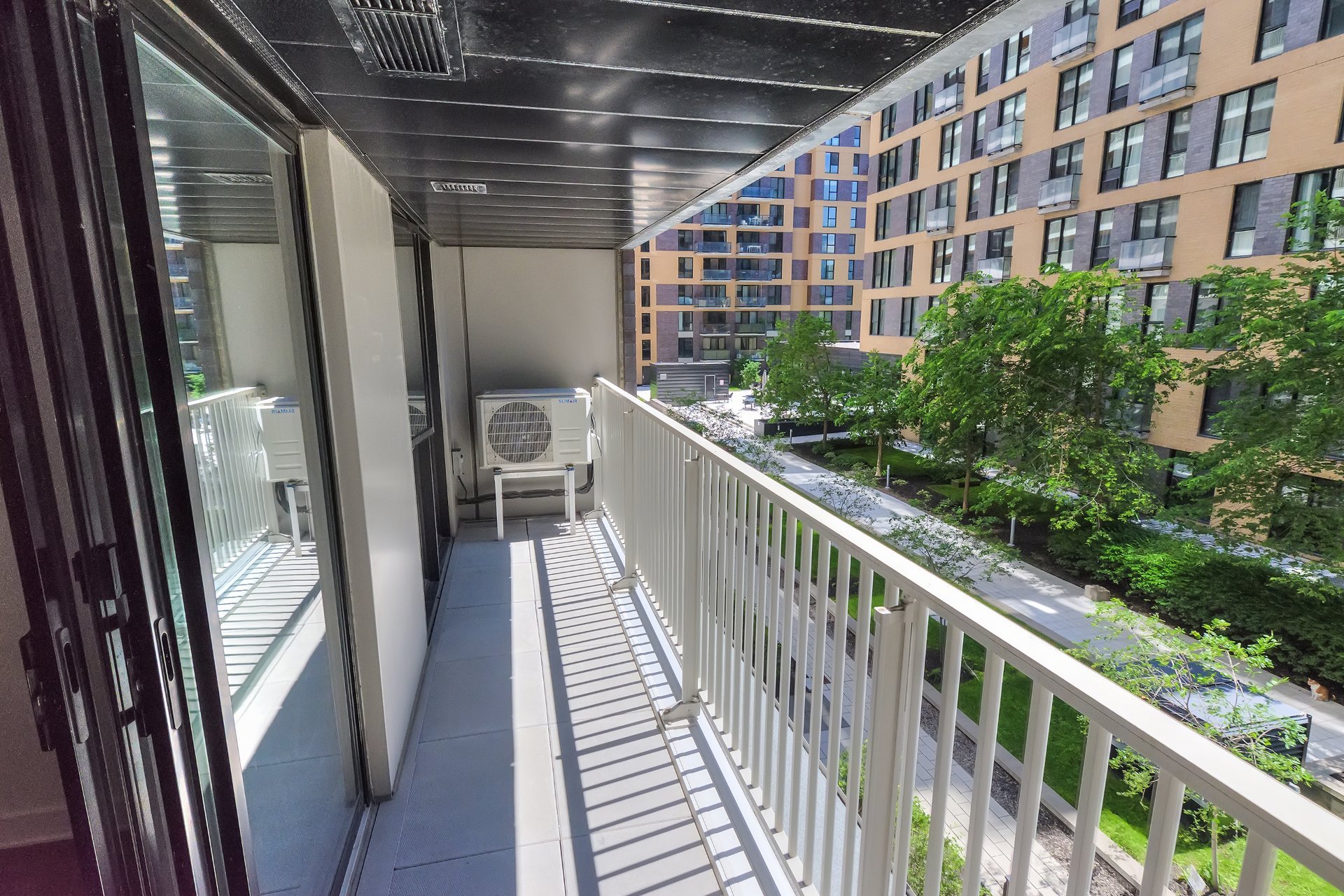Photo - Balcony