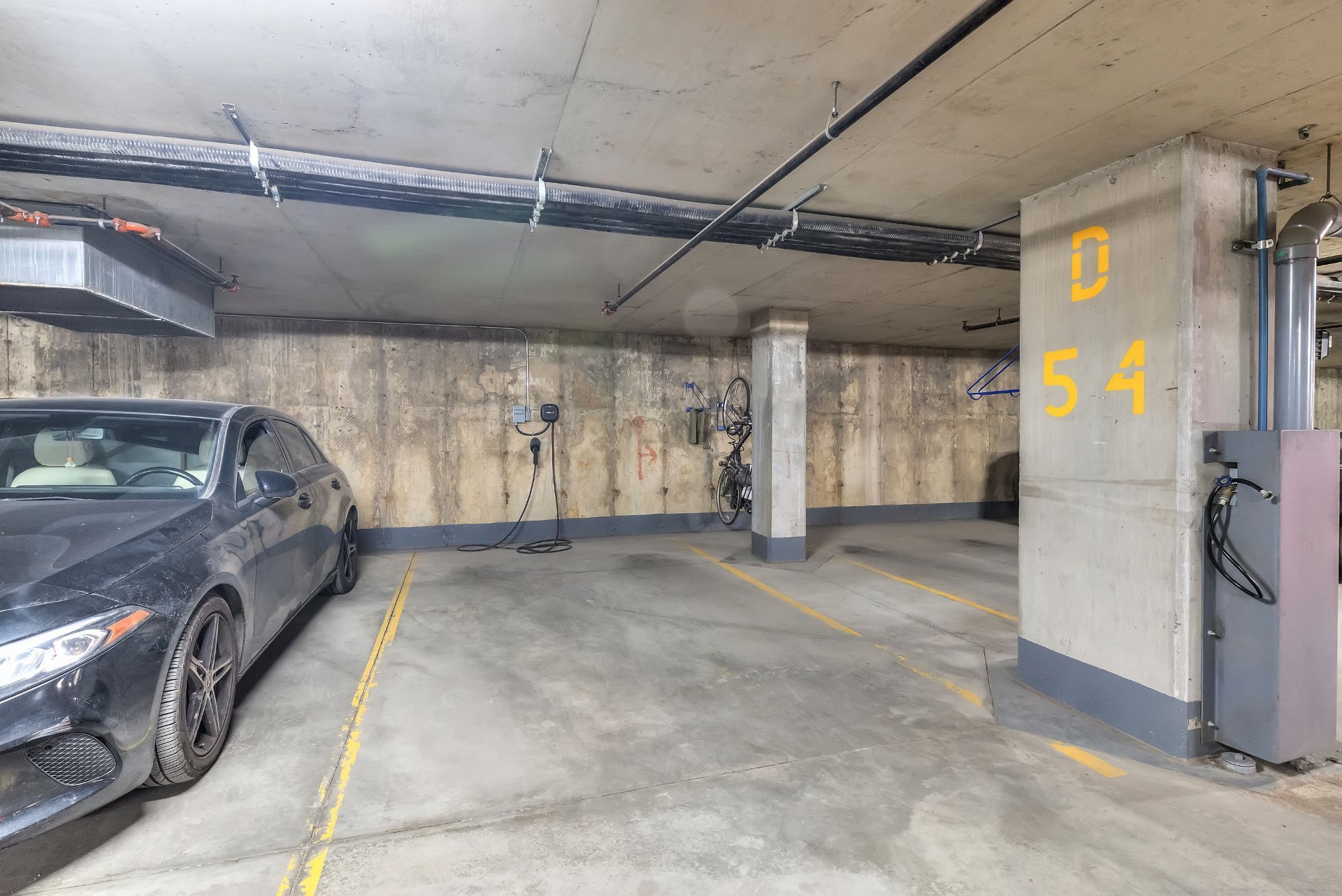 Photo - Parking